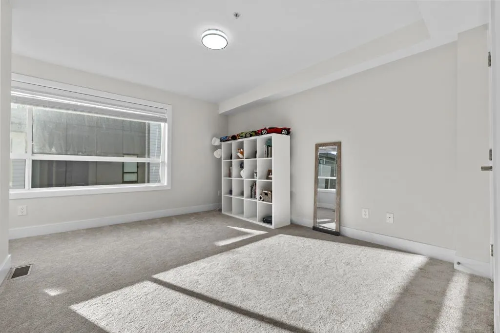 19631 55a Avenue #32
