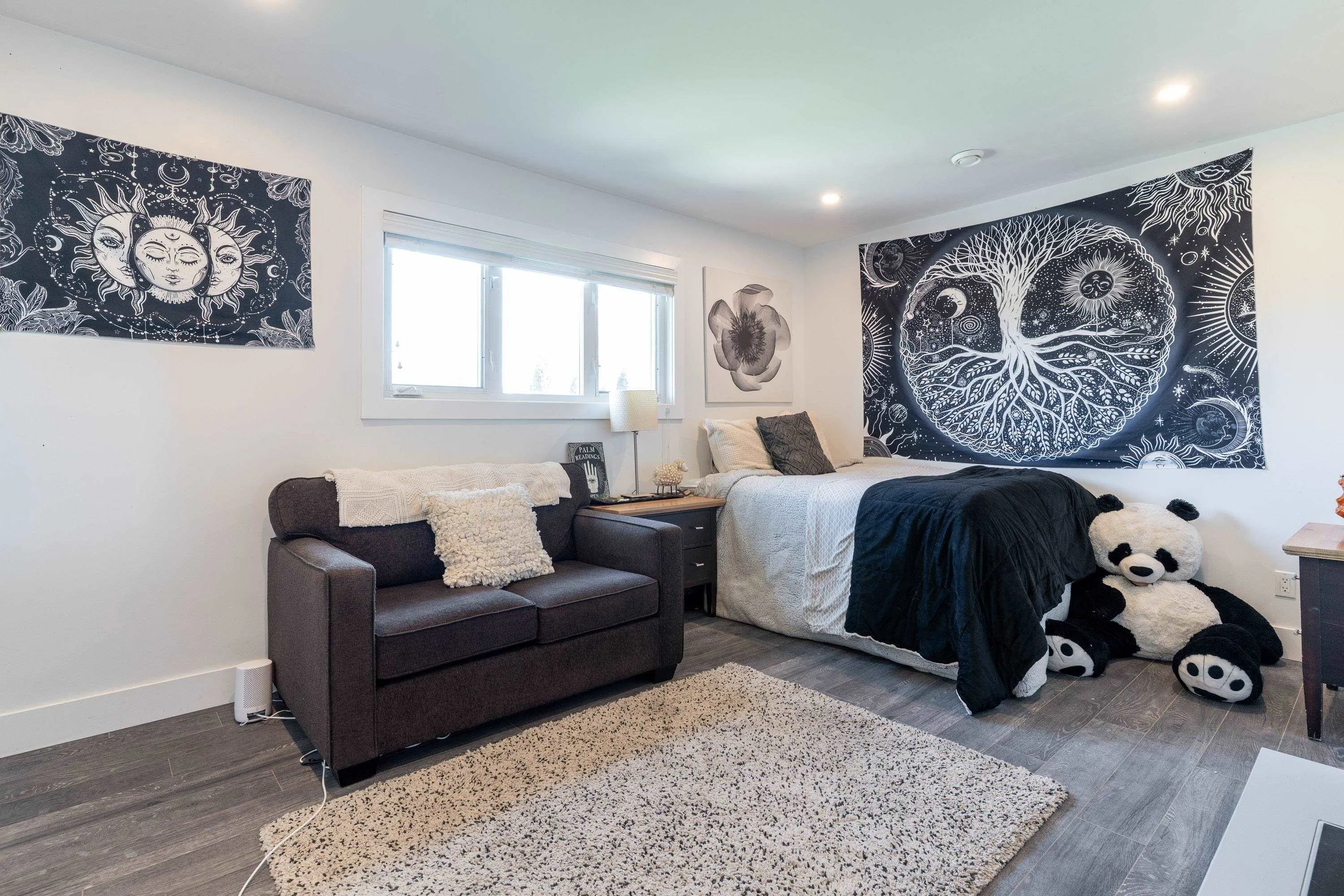 5365 Maple Crescent