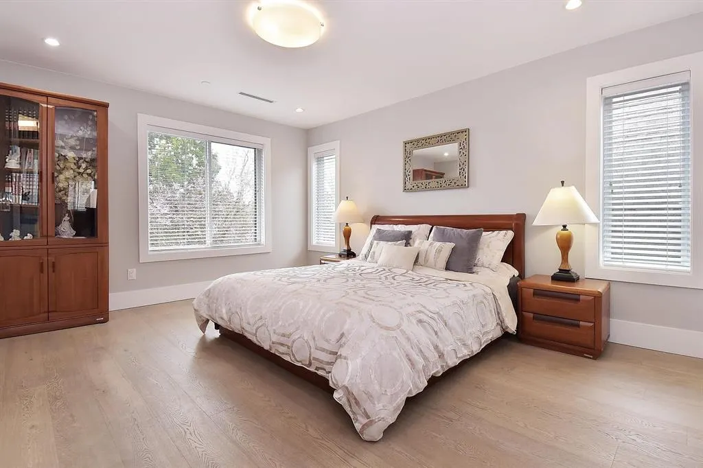 154XX Russell Avenue