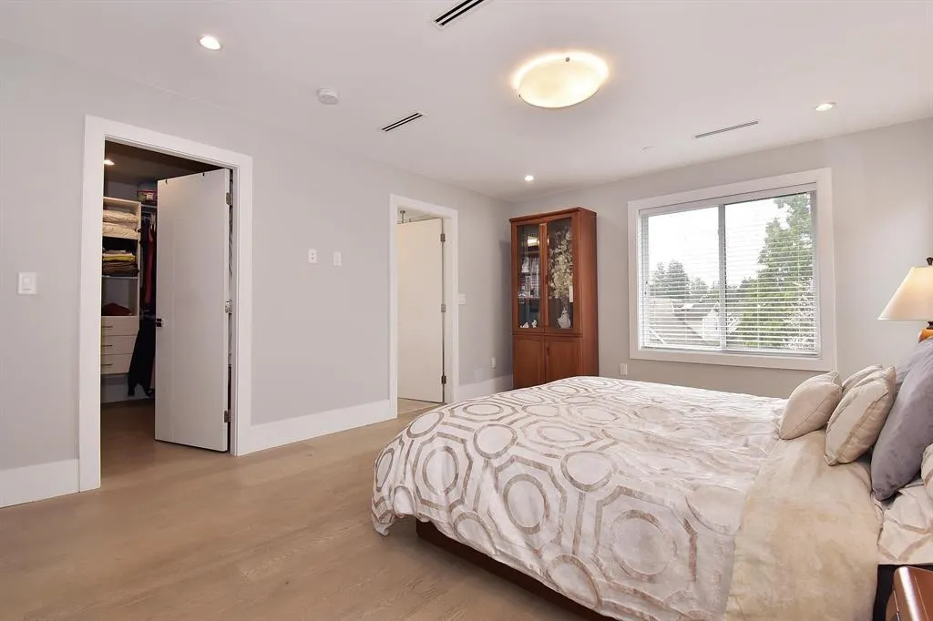 154XX Russell Avenue
