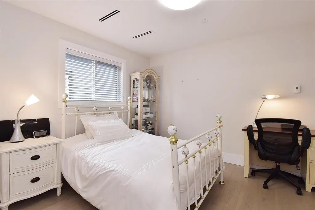 154XX Russell Avenue