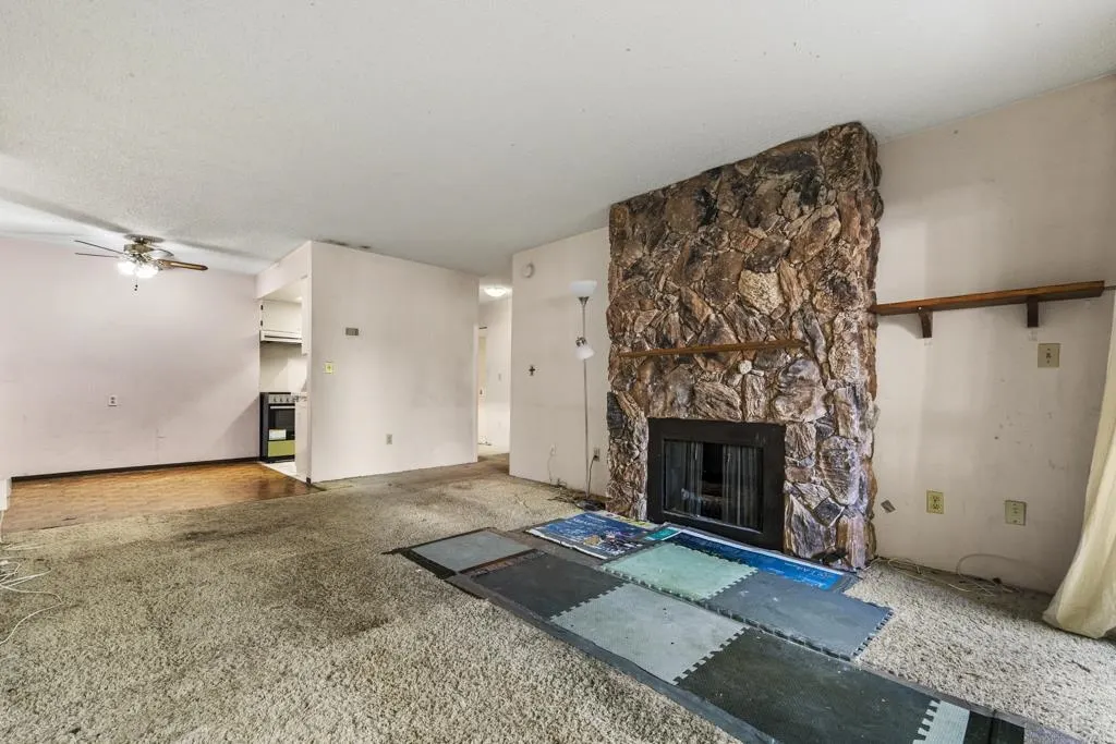 550 E 6th Avenue #212