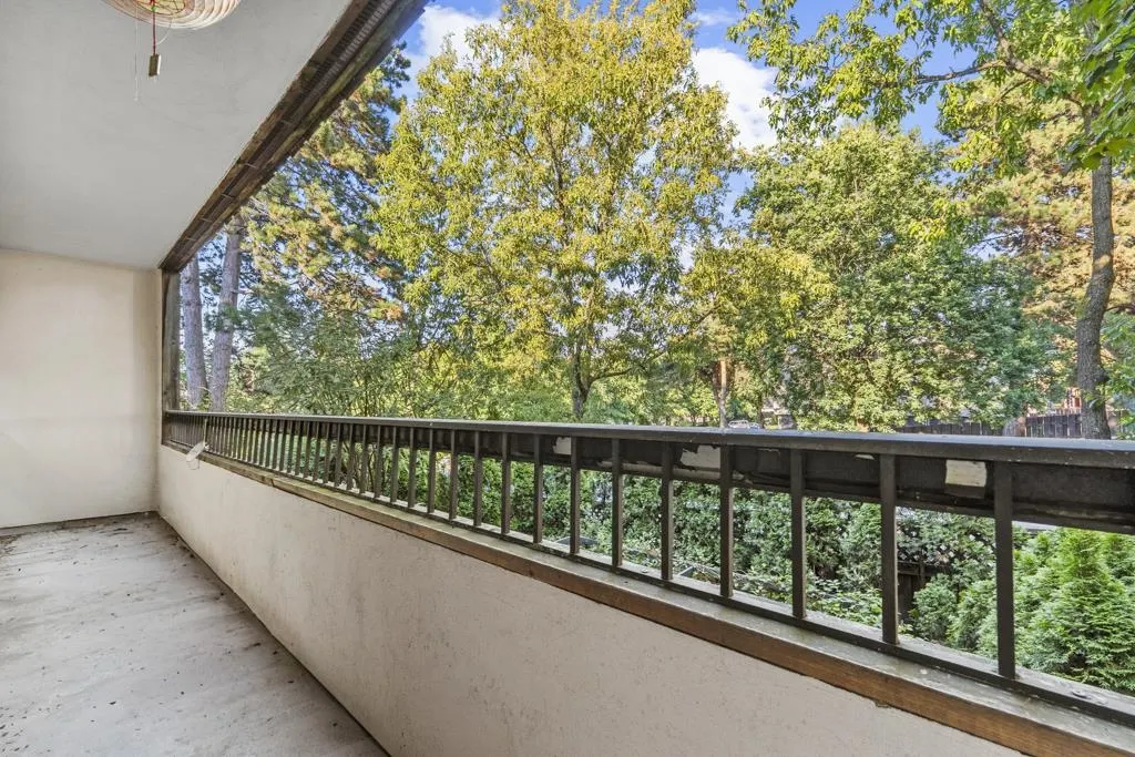 550 E 6th Avenue #212