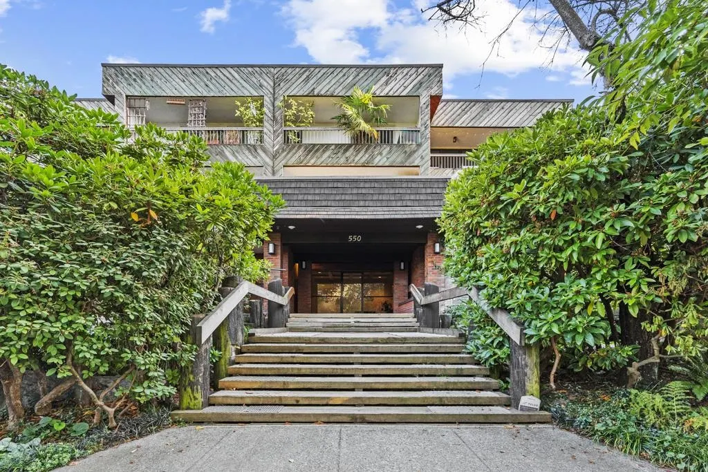 550 E 6th Avenue #212