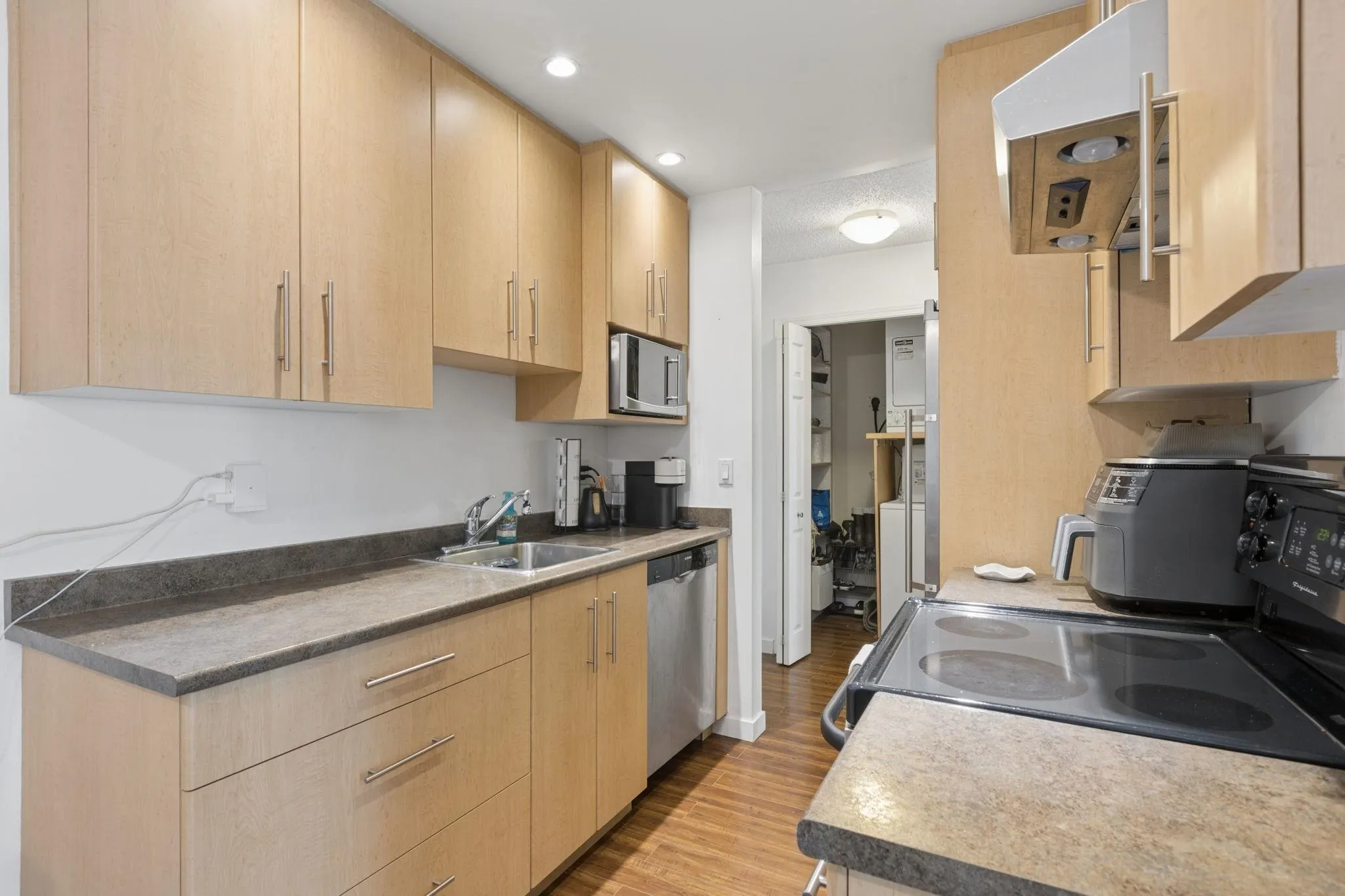 1155 Ross Rd #204