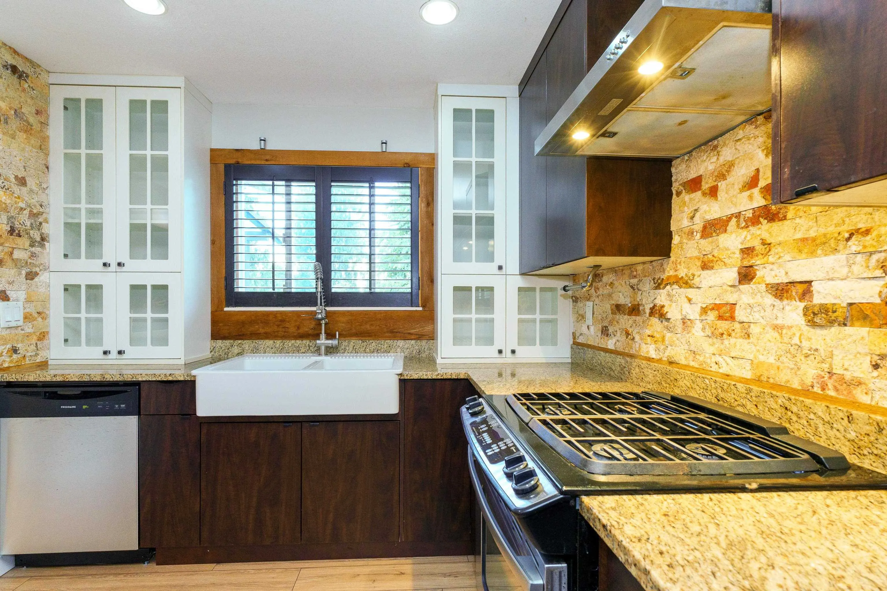 7655 Woodcock Crescent