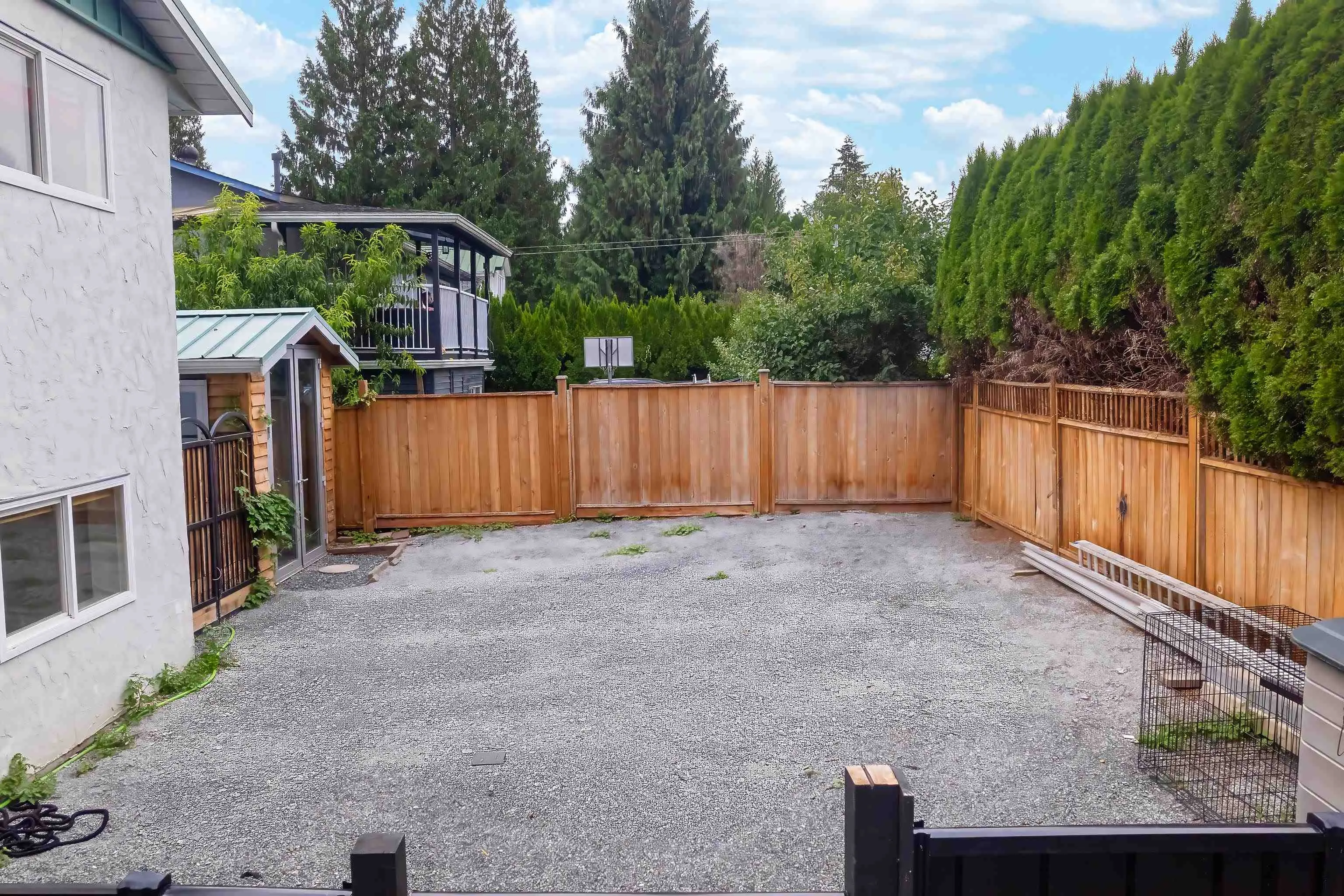7655 Woodcock Crescent
