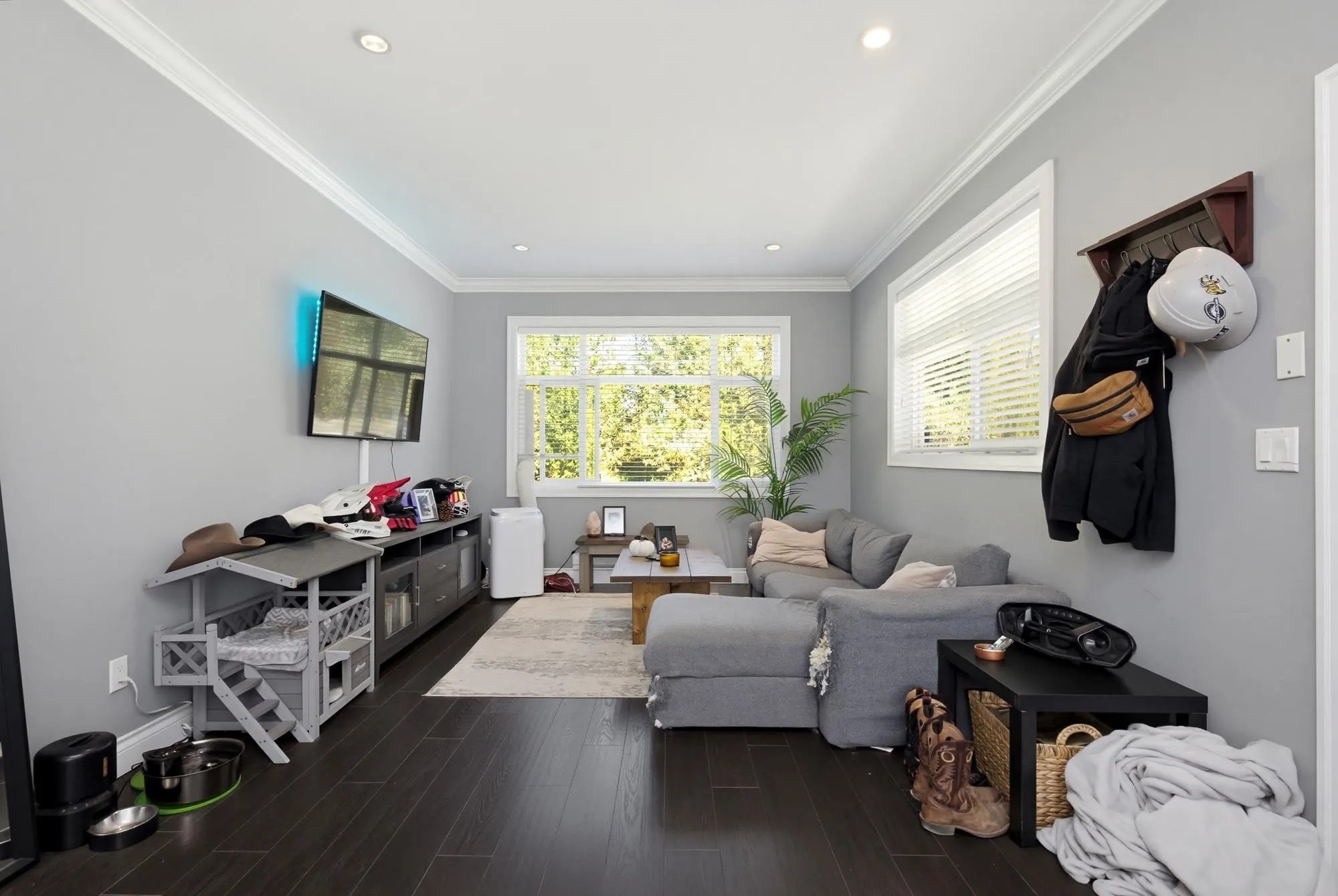 5737 264th St Street