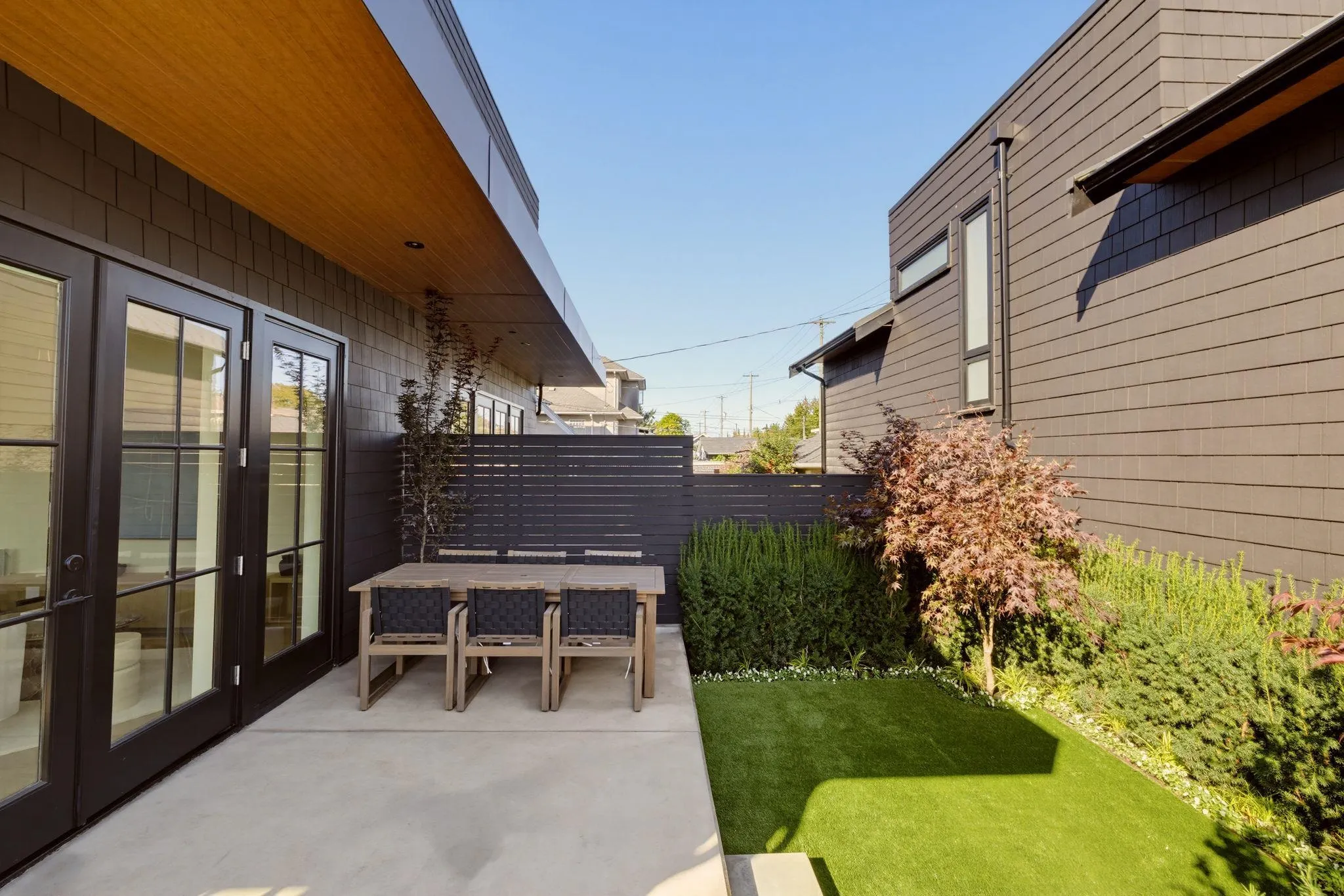 3185 Vine Street #1