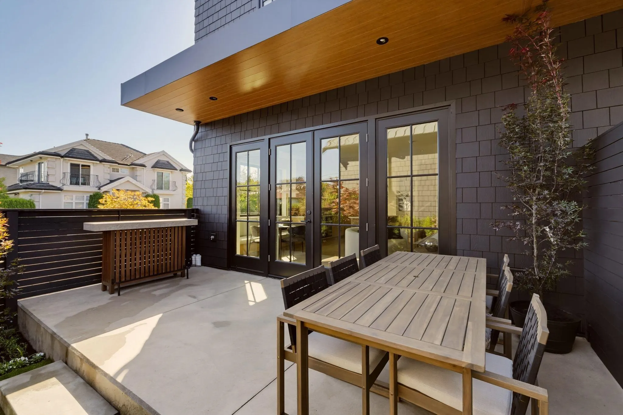 3185 Vine Street #2