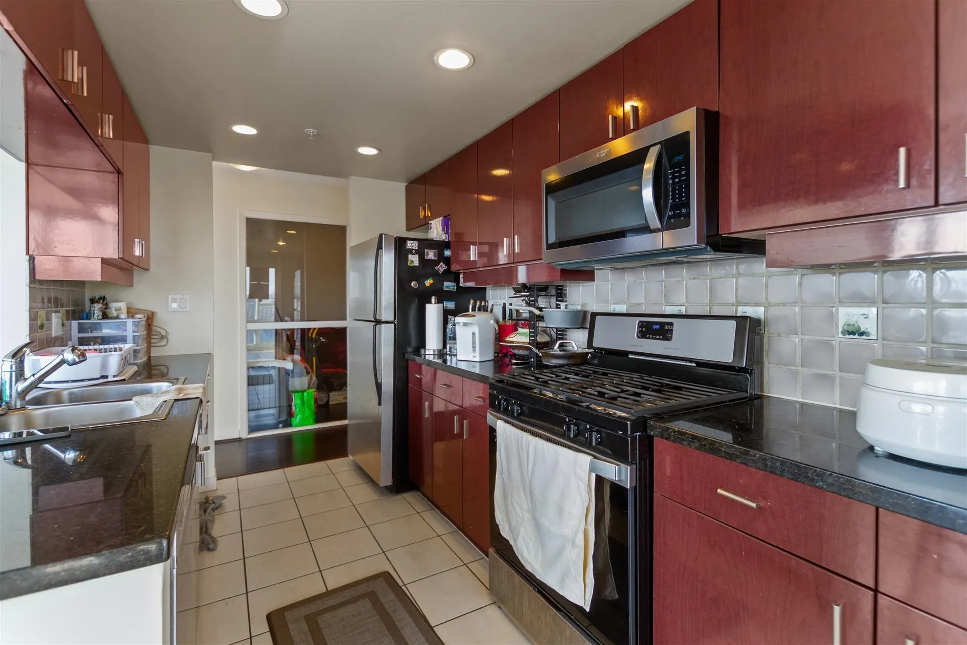 1033 Marinaside Crescent #2306