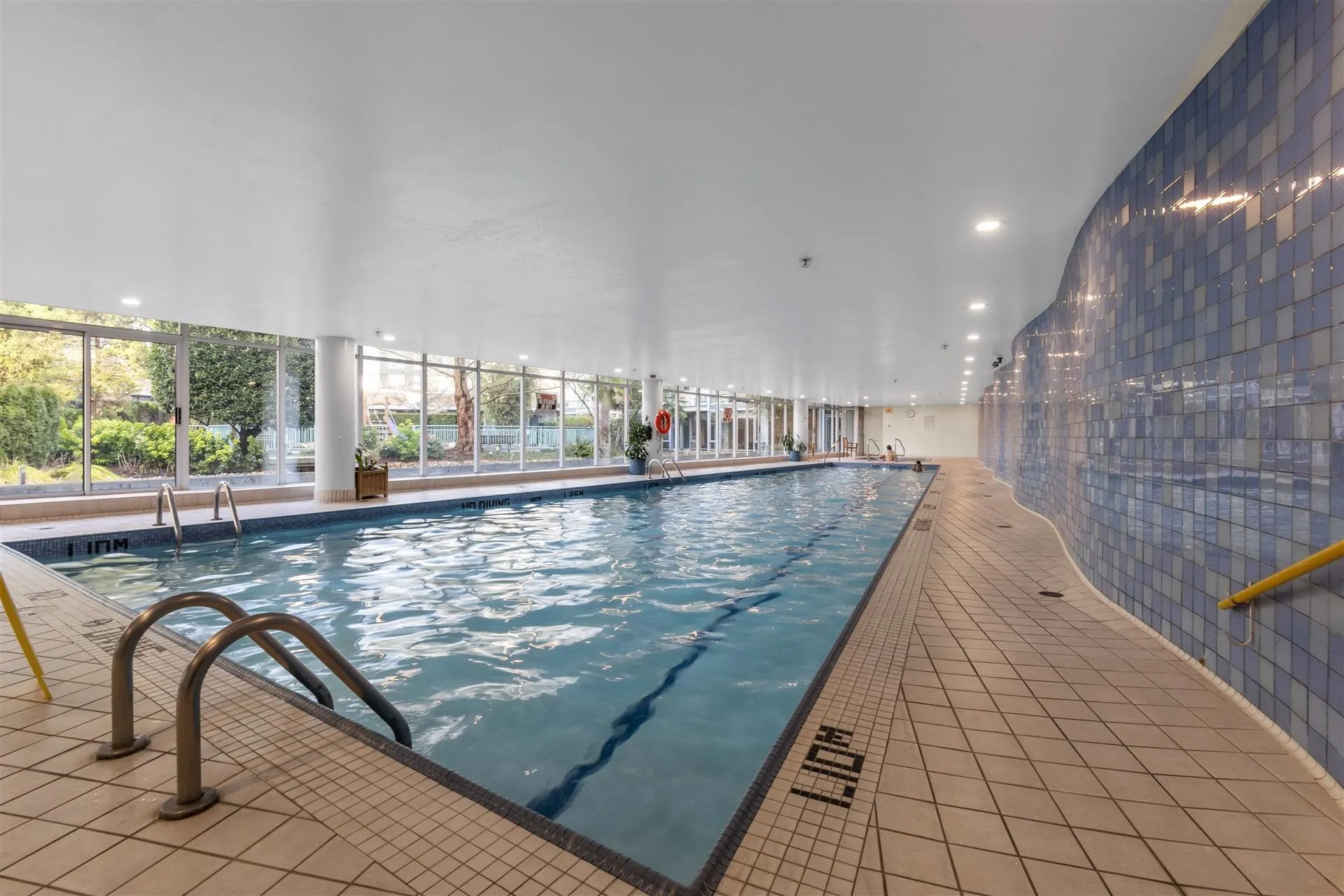 1033 Marinaside Crescent #2306