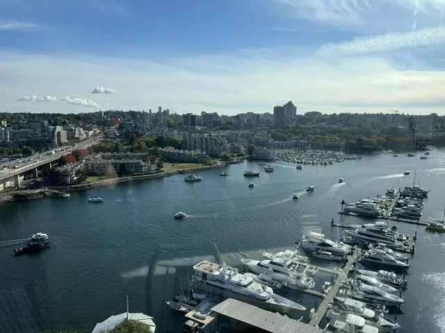 1033 Marinaside Crescent #2306