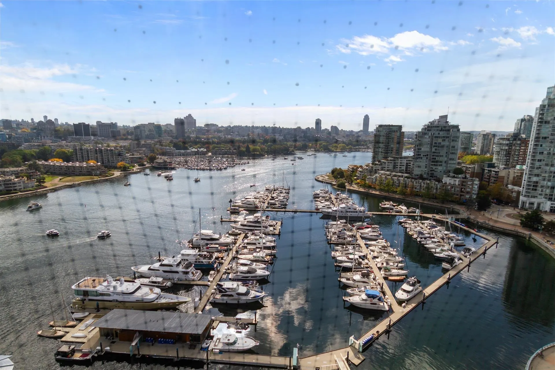 1033 Marinaside Crescent #2306