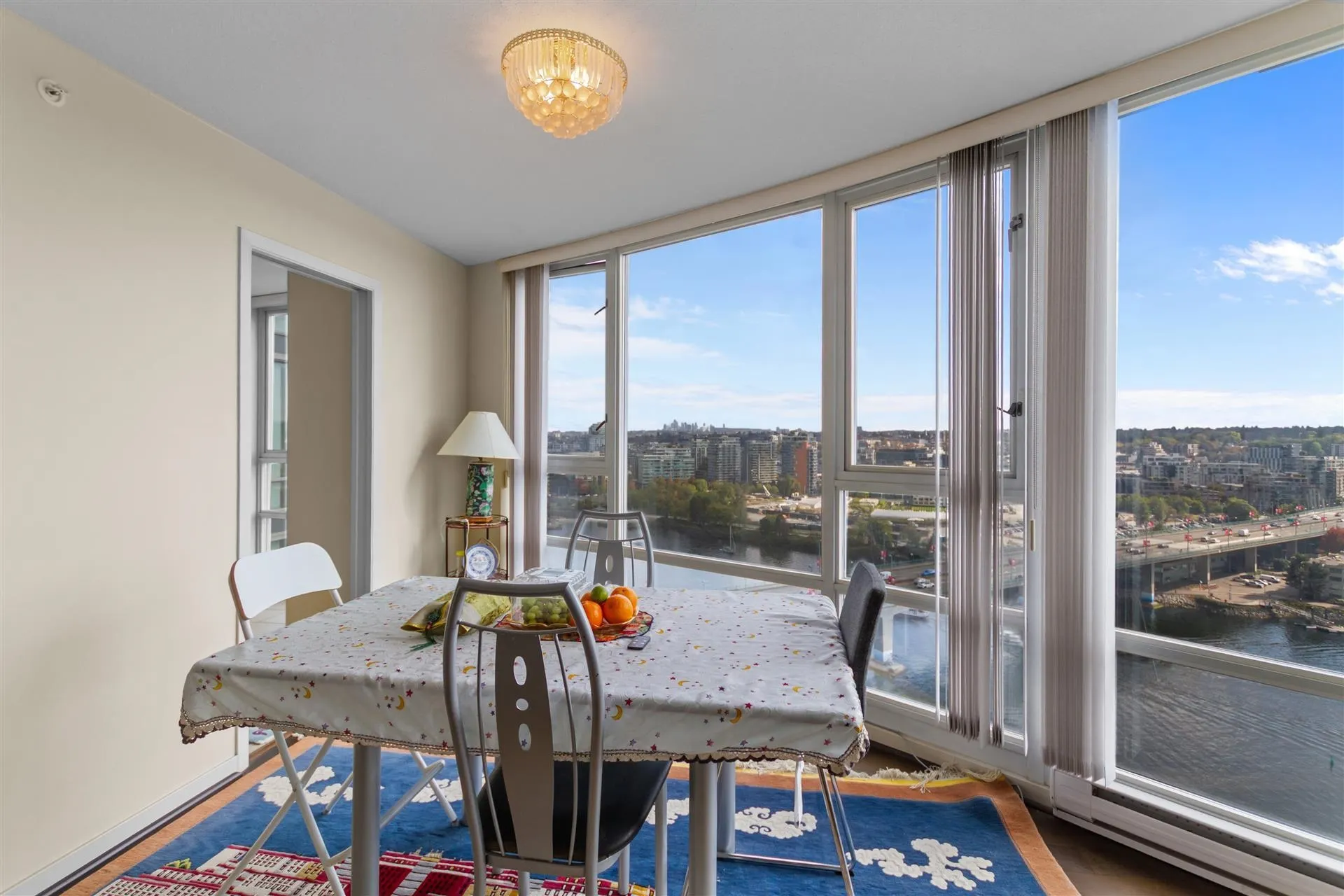 1033 Marinaside Crescent #2306