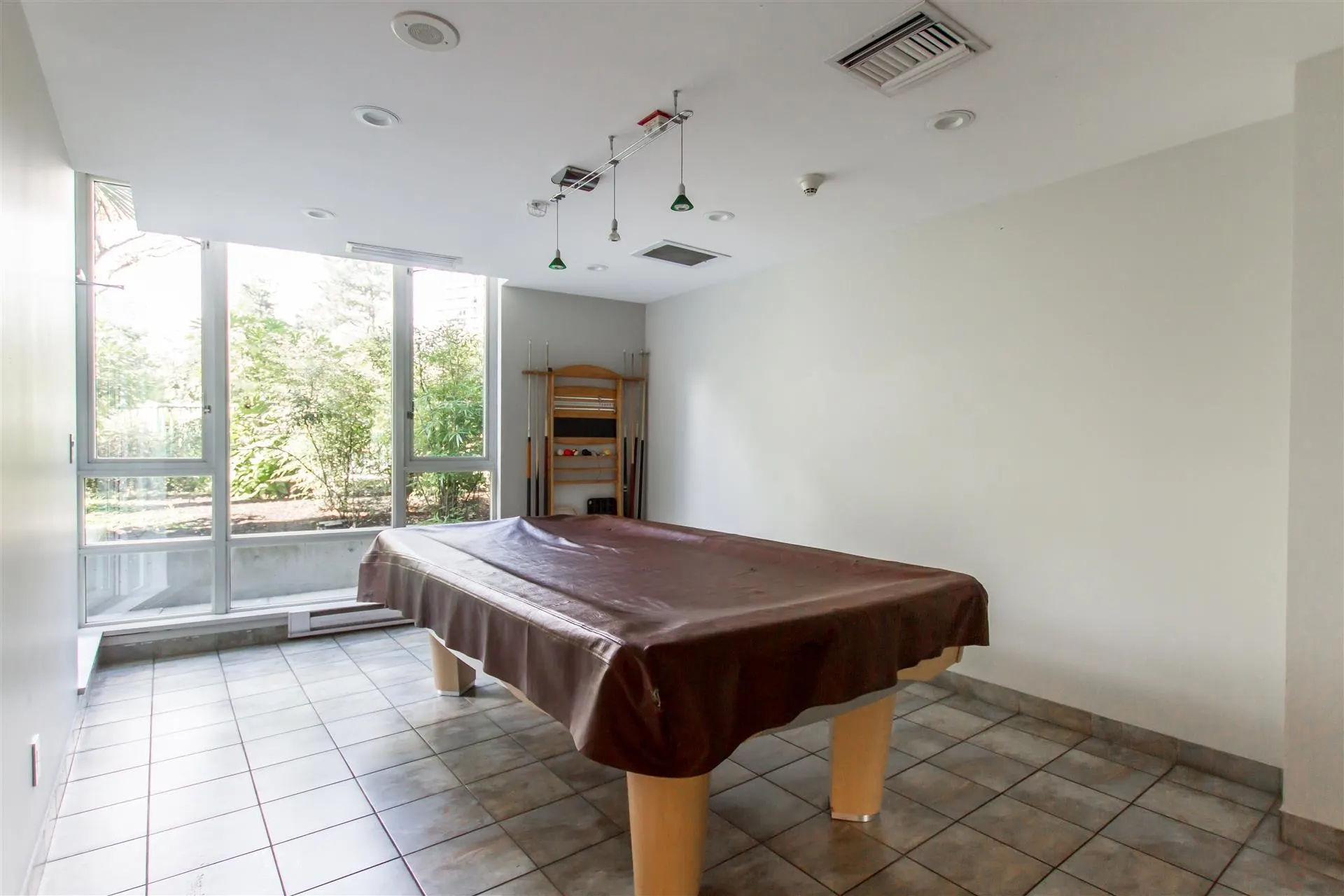 1033 Marinaside Crescent #2306