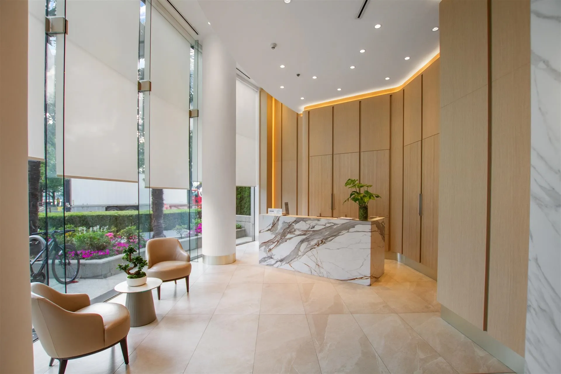 1033 Marinaside Crescent #2306