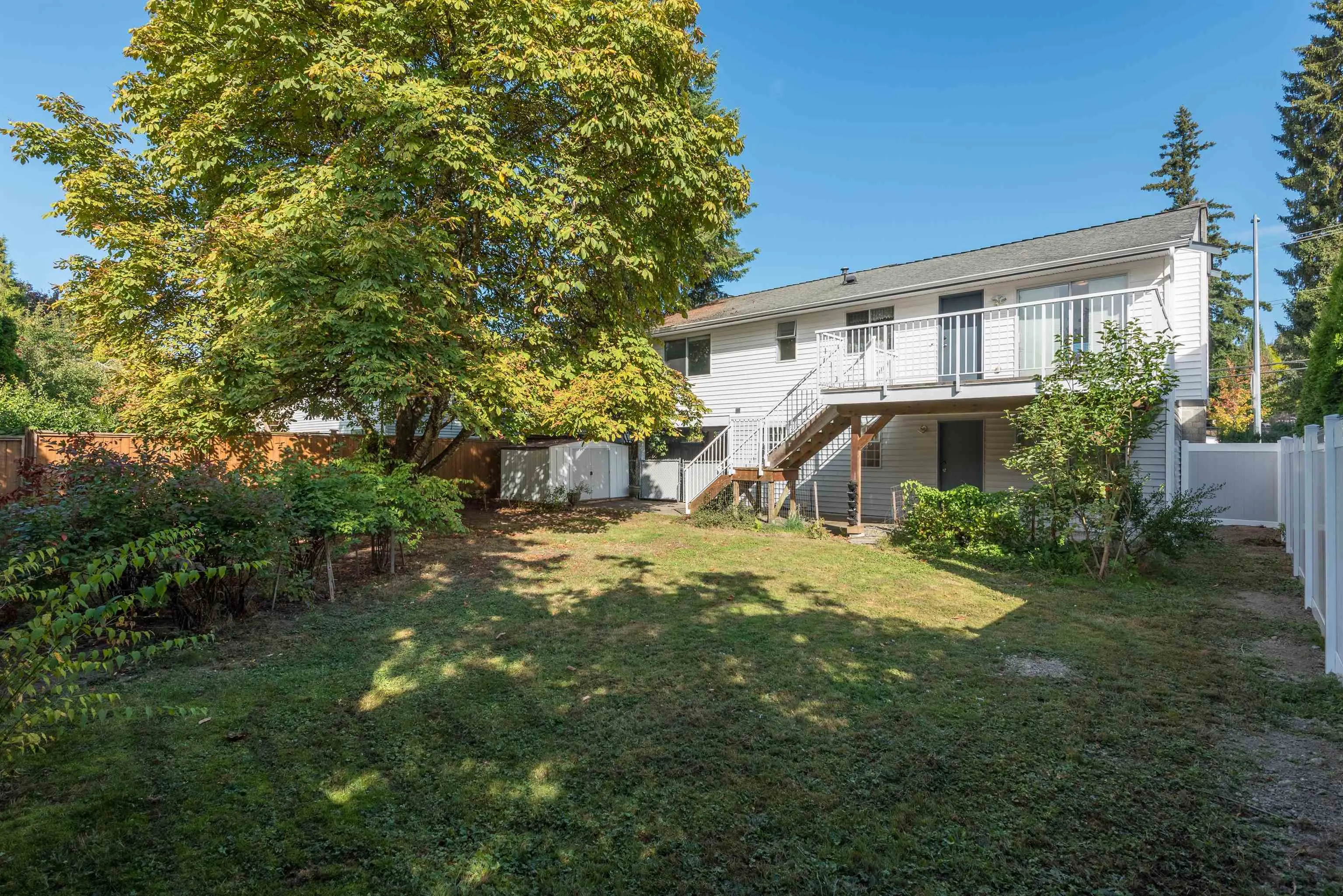 1260 Victoria Drive