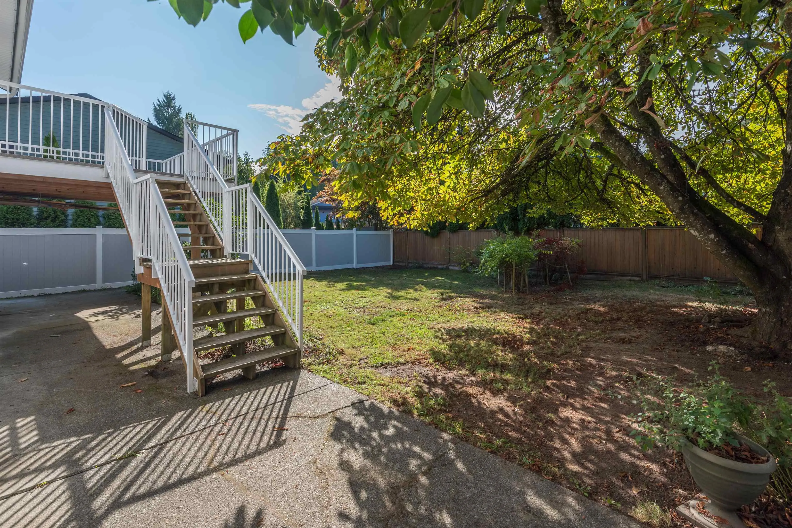 1260 Victoria Drive
