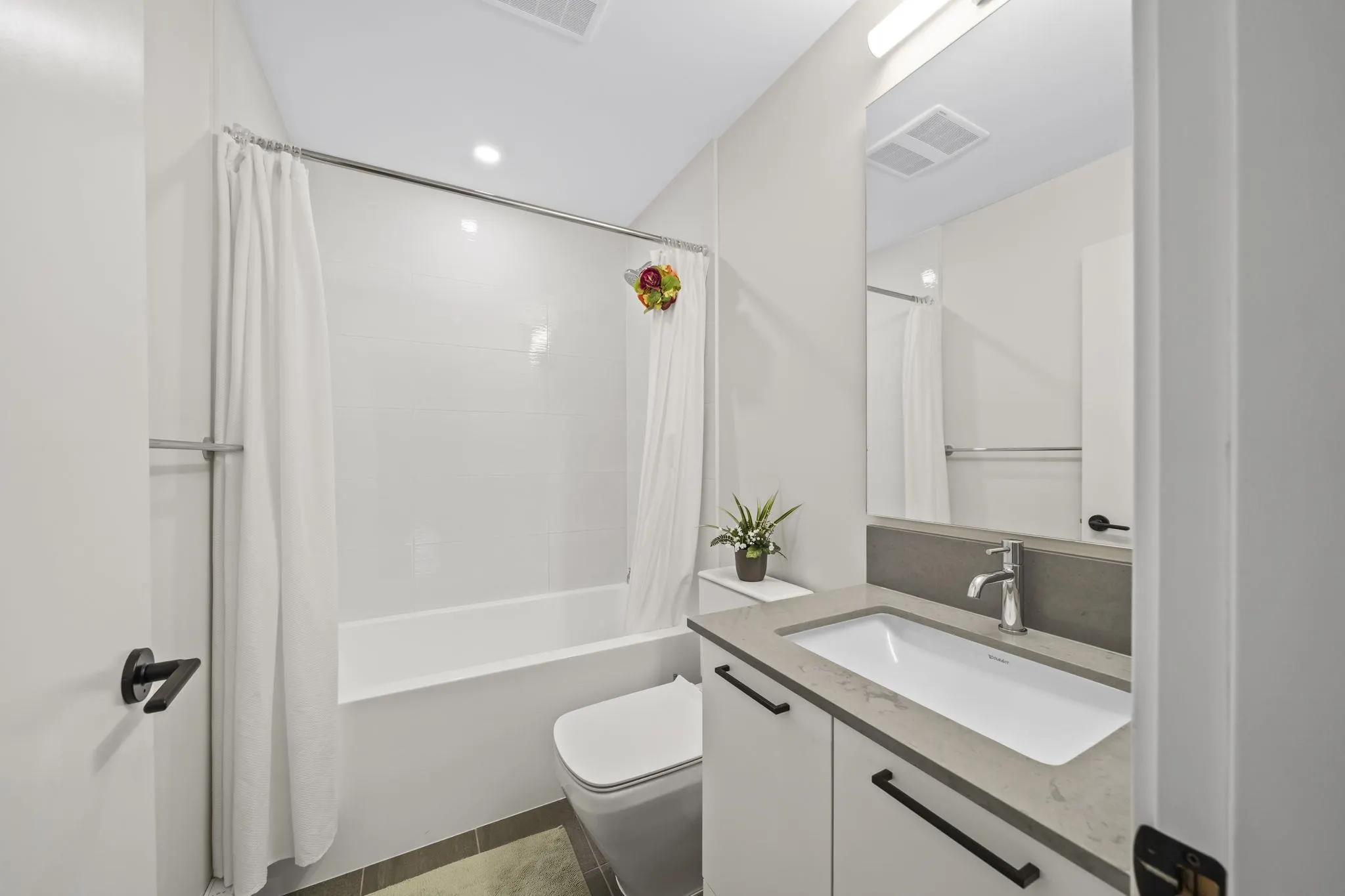 488 Furness Street #64