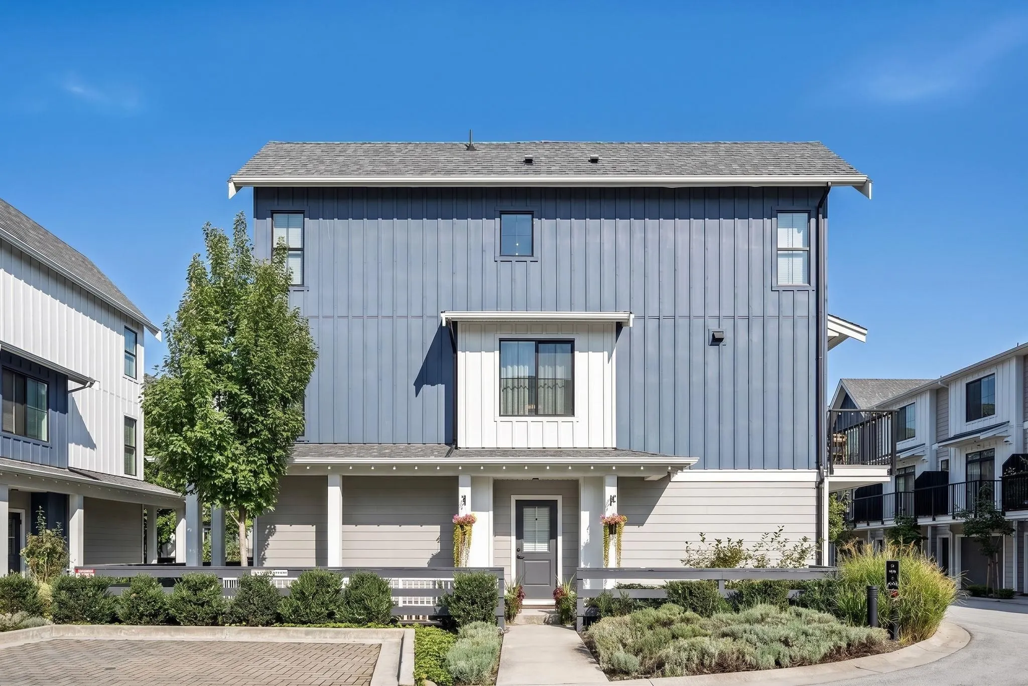 488 Furness Street #64
