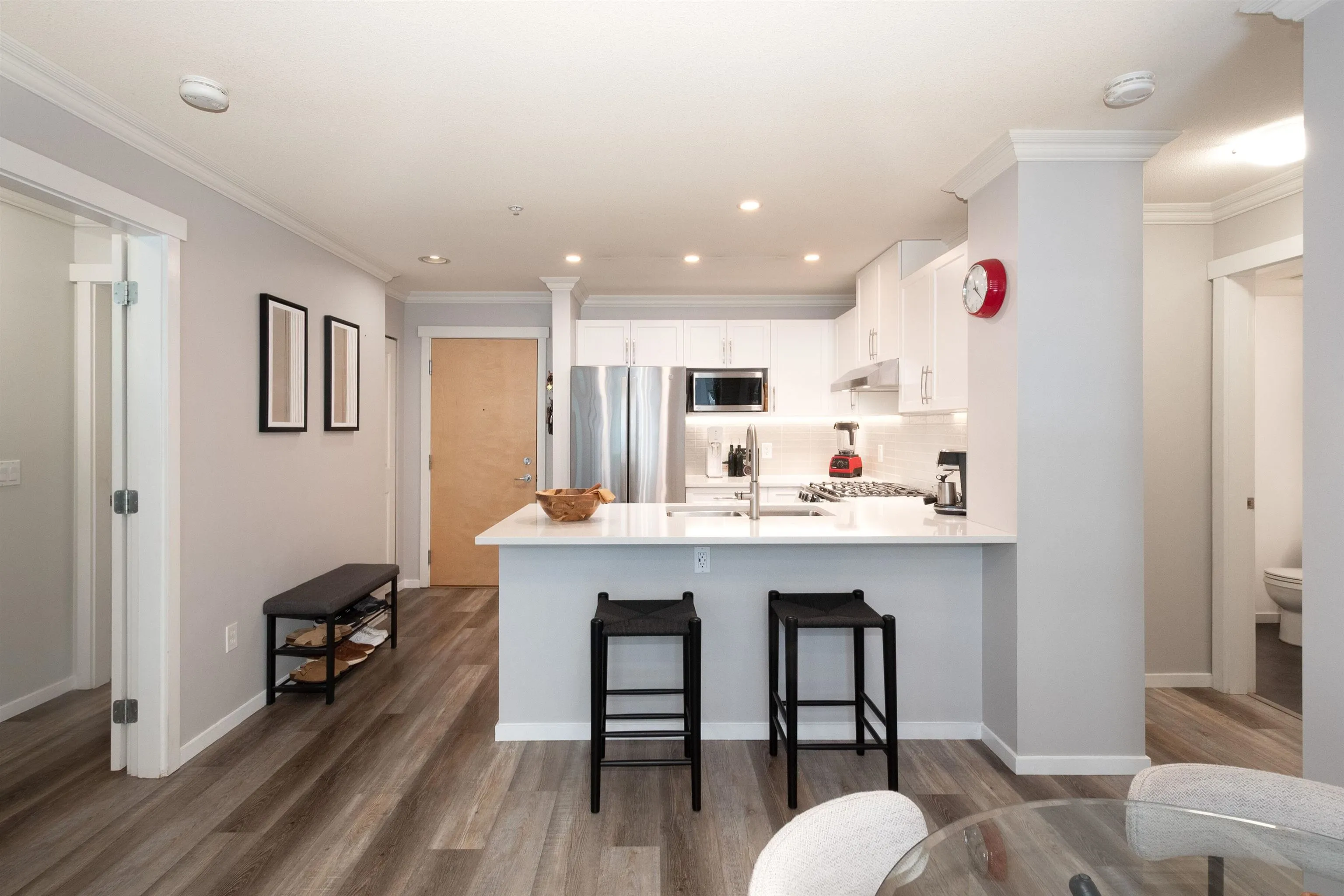 300 Klahanie Drive #204