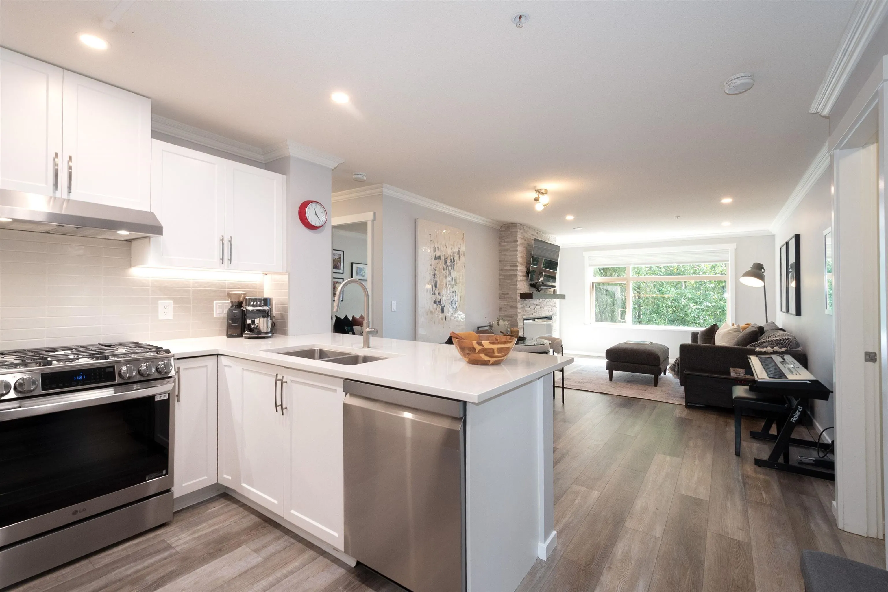 300 Klahanie Drive #204