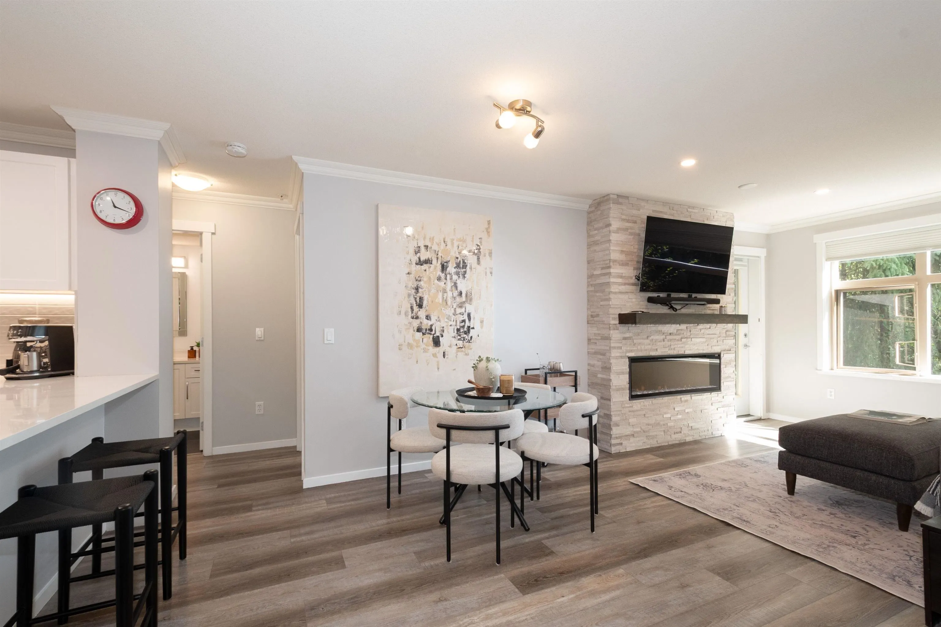 300 Klahanie Drive #204