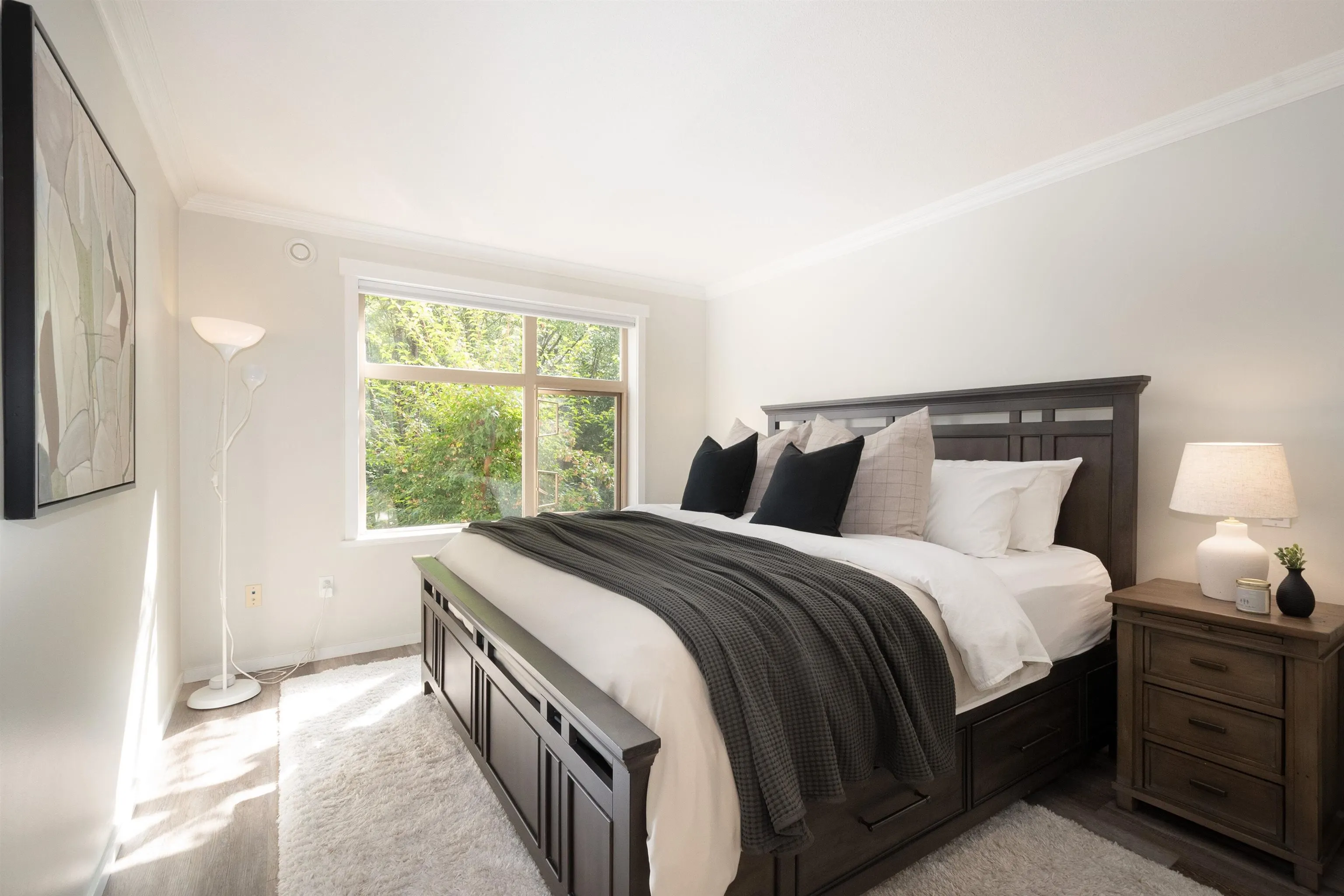 300 Klahanie Drive #204