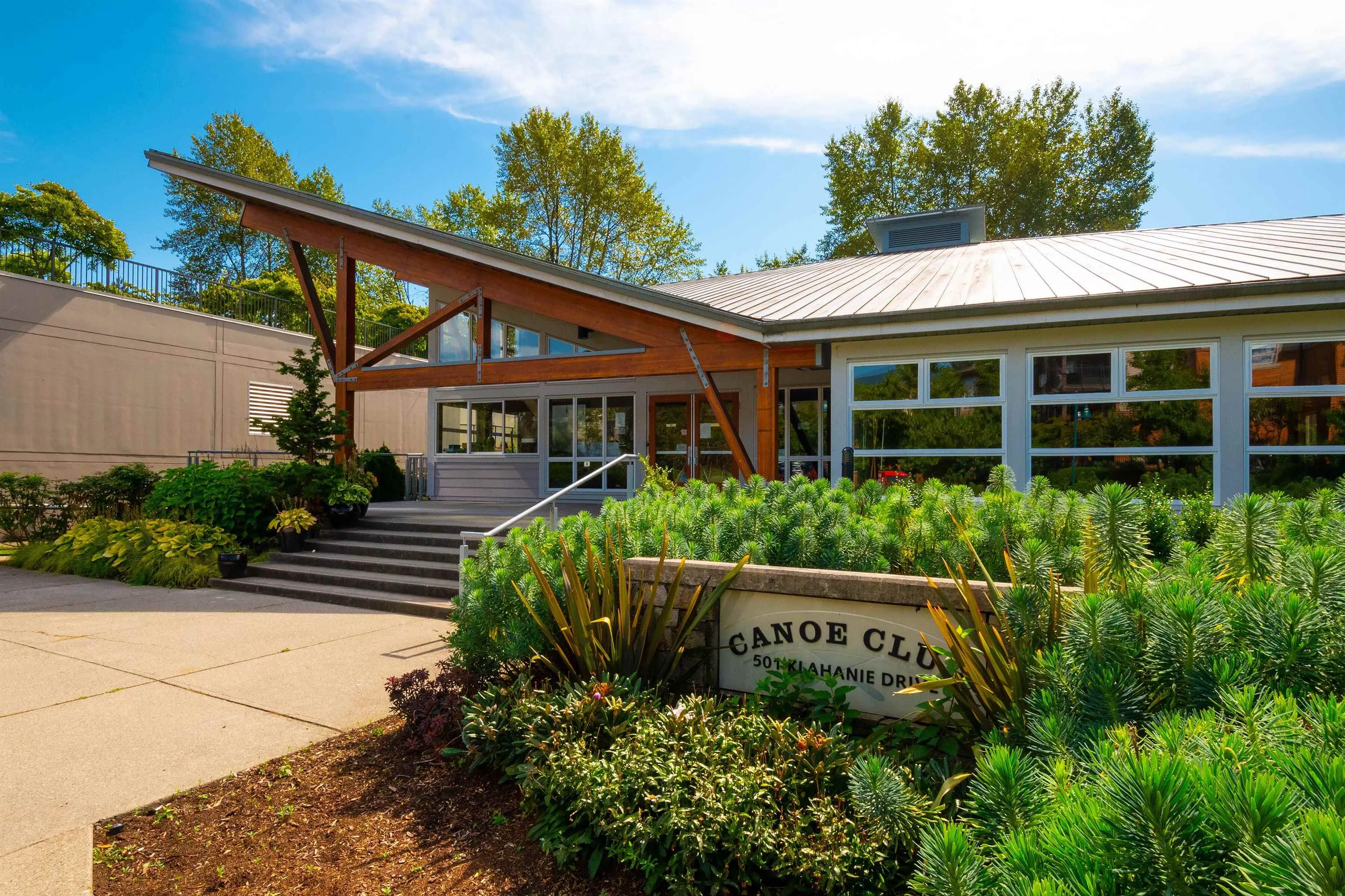 300 Klahanie Drive #204