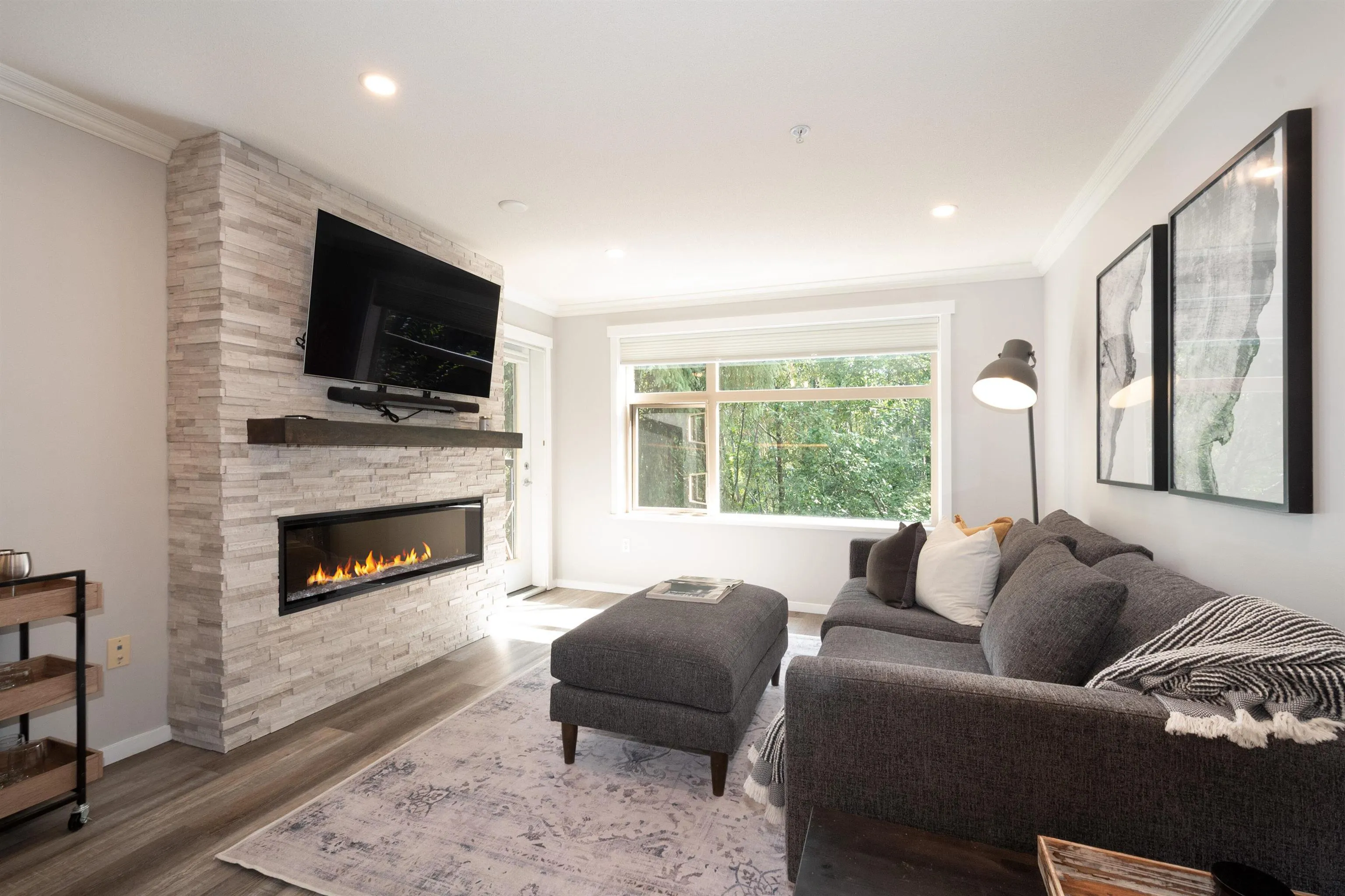 300 Klahanie Drive #204