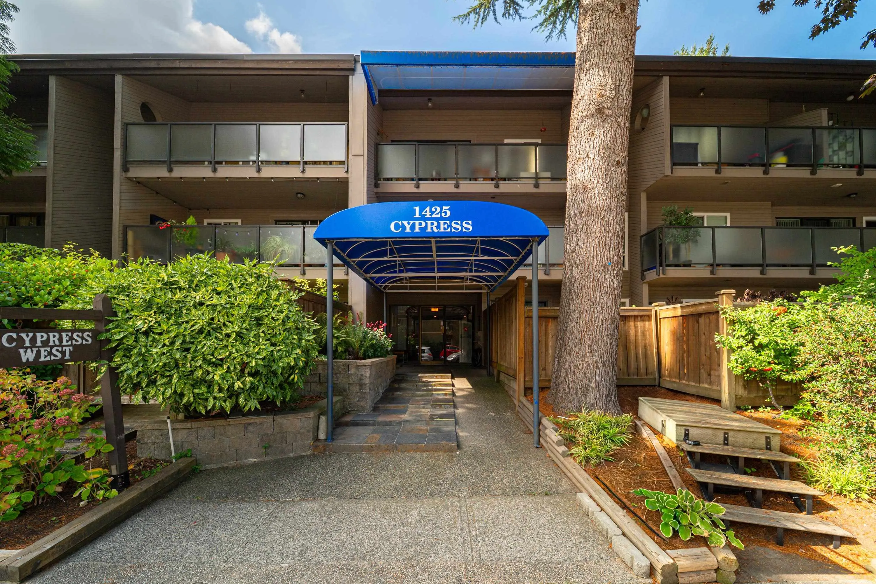 1425 Cypress Street #201