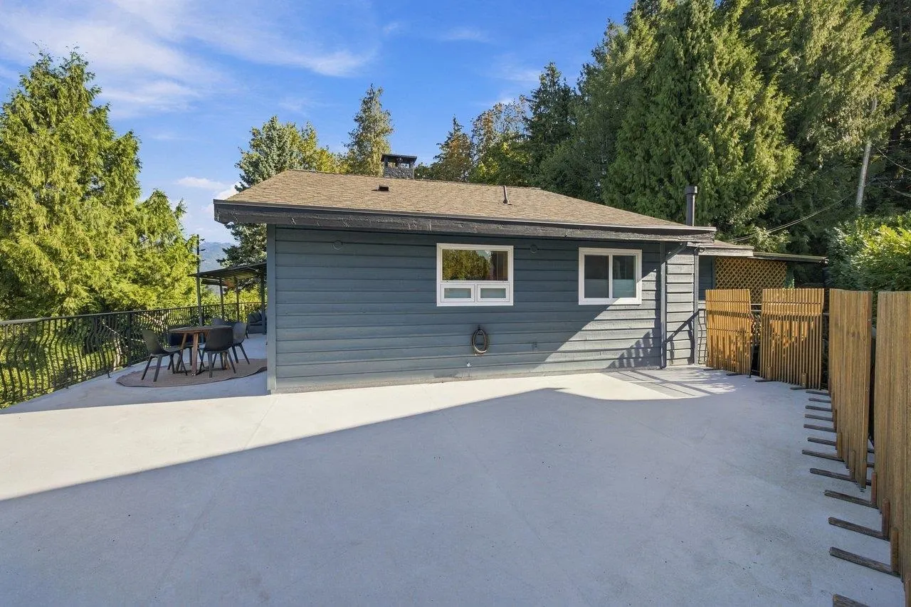 330 N Gamma Avenue