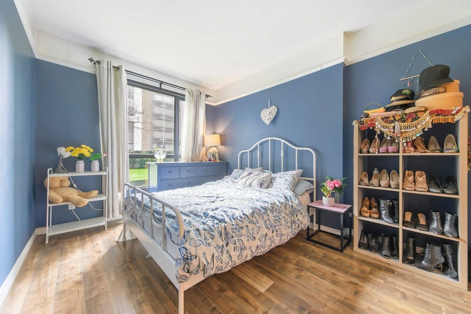 828 Agnes Street #101