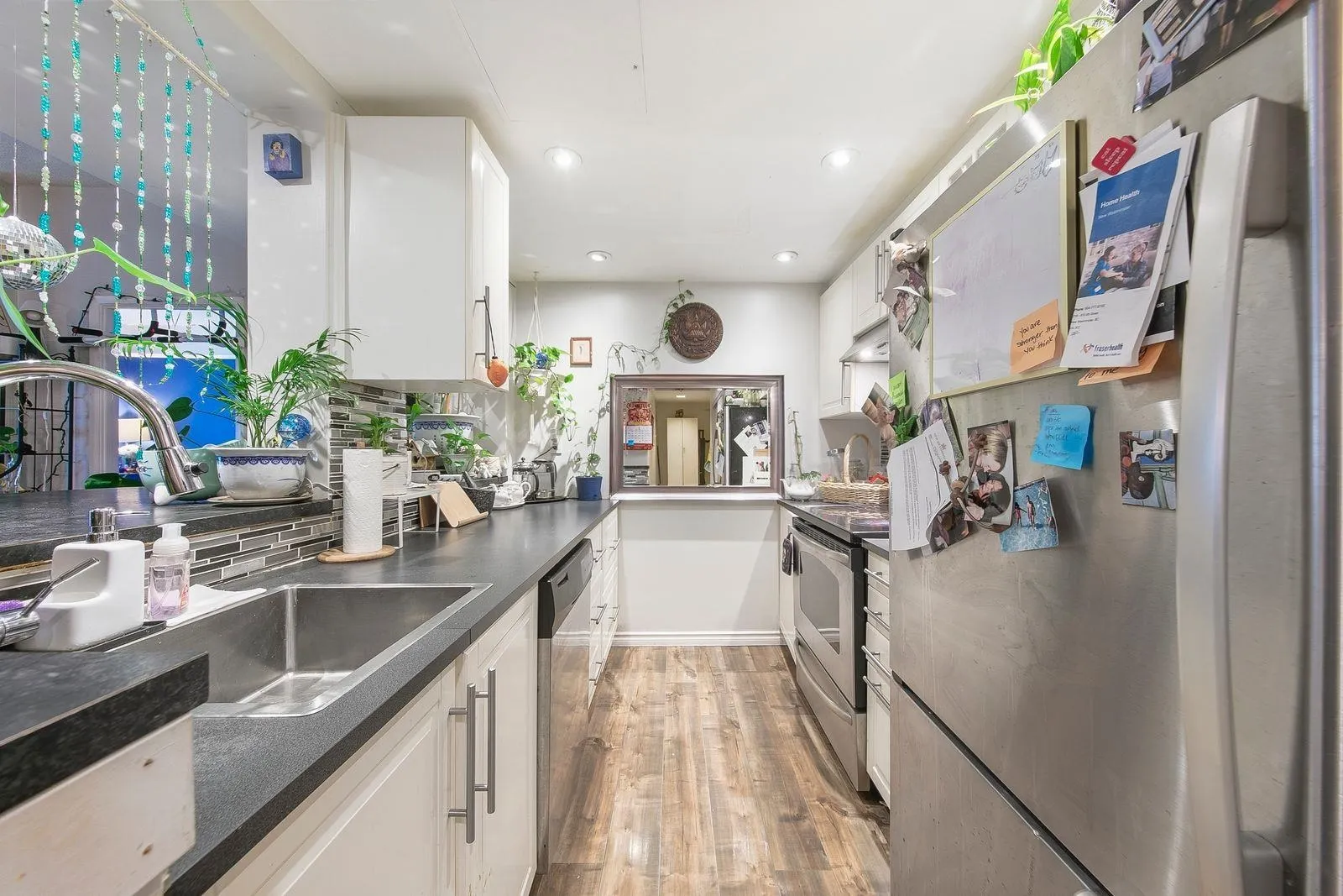 828 Agnes Street #101