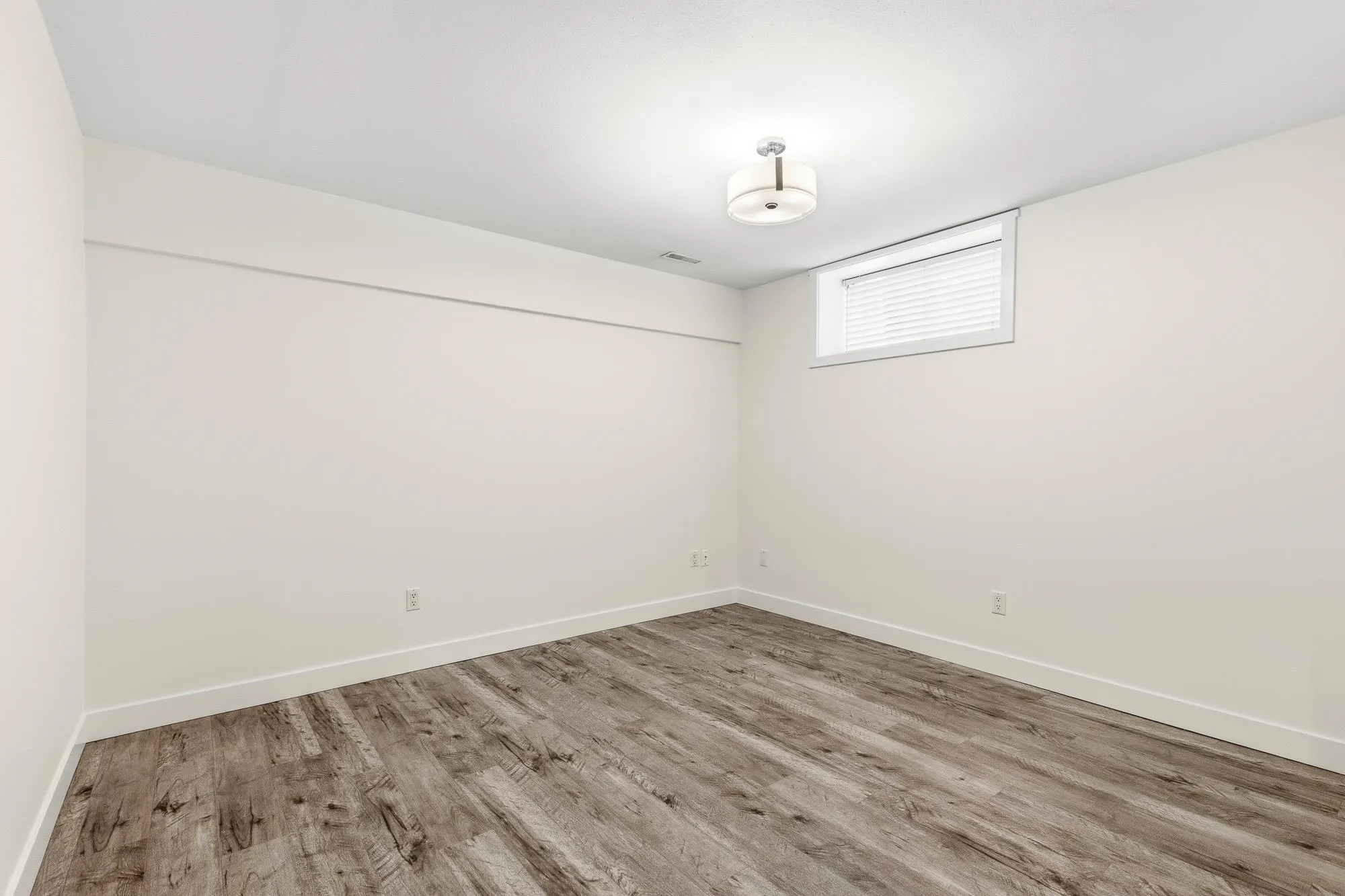 5565 Peach Road