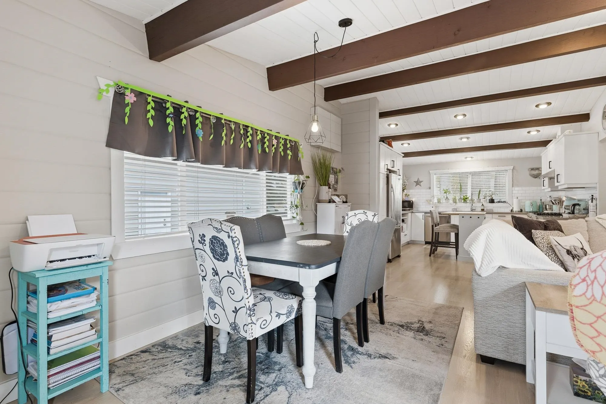 5565 Peach Road