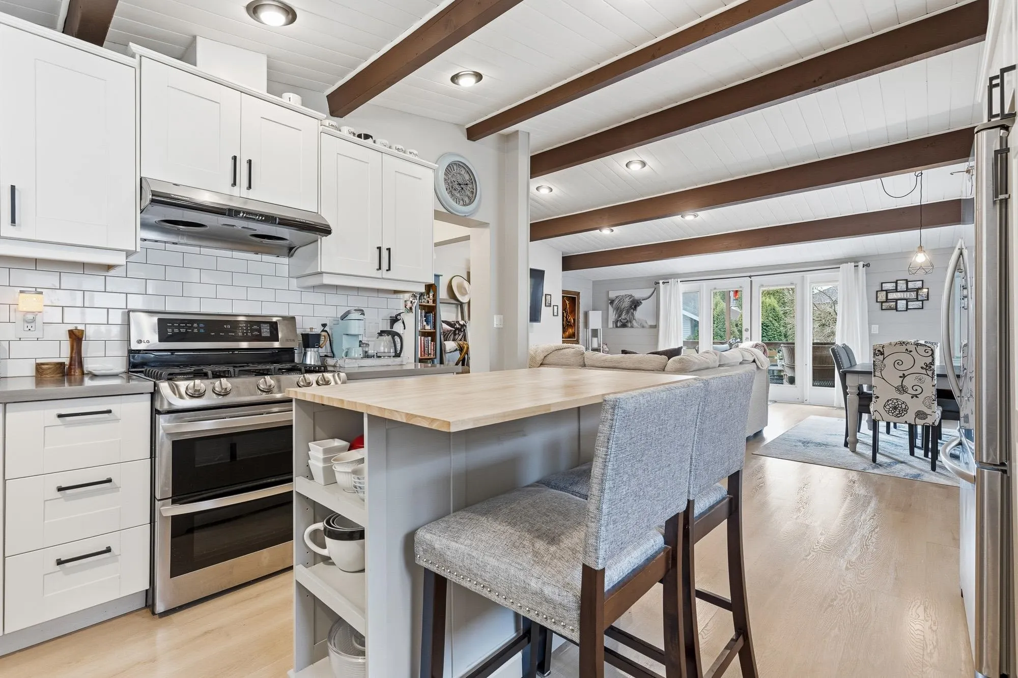 5565 Peach Road