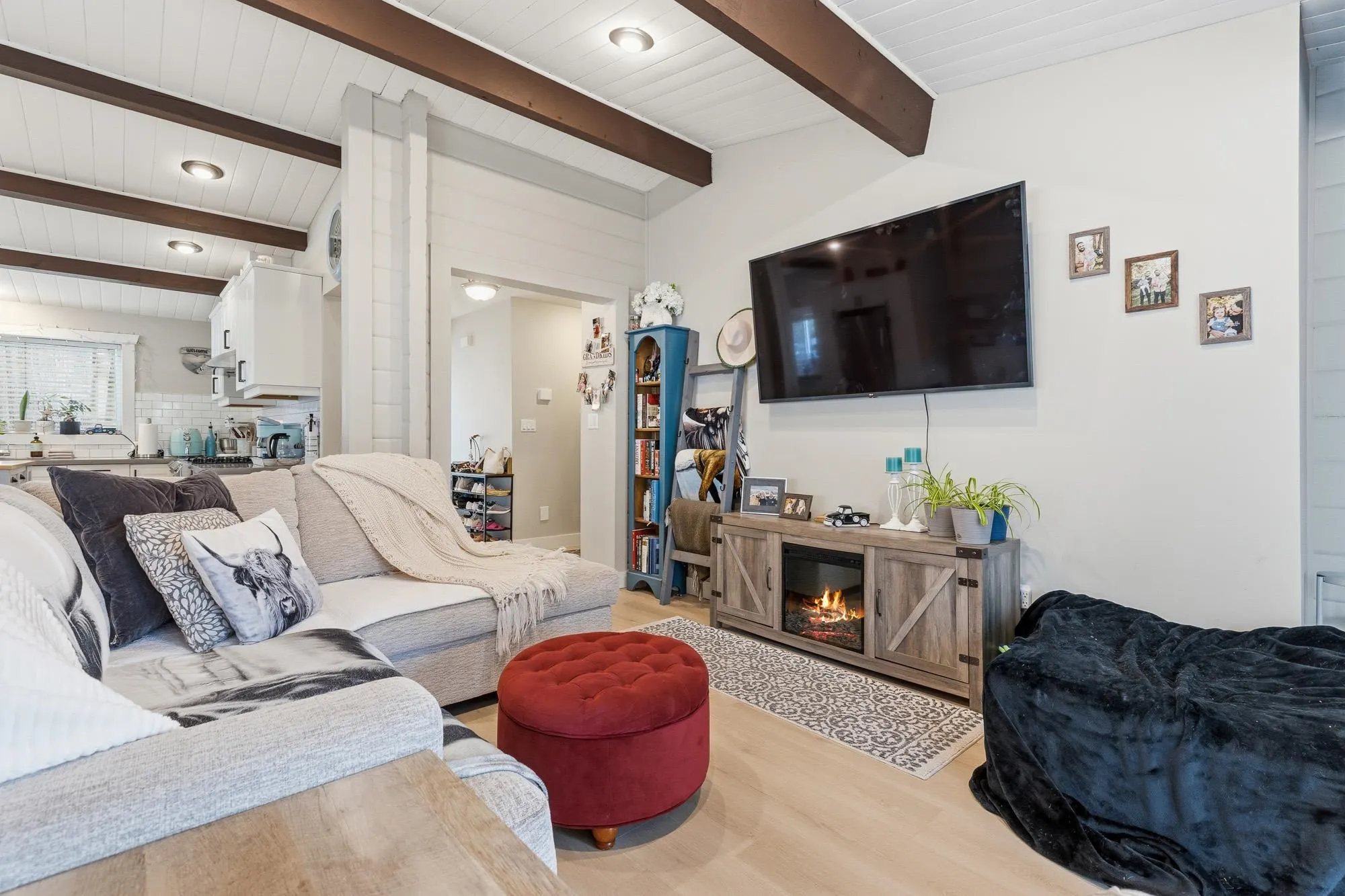 5565 Peach Road