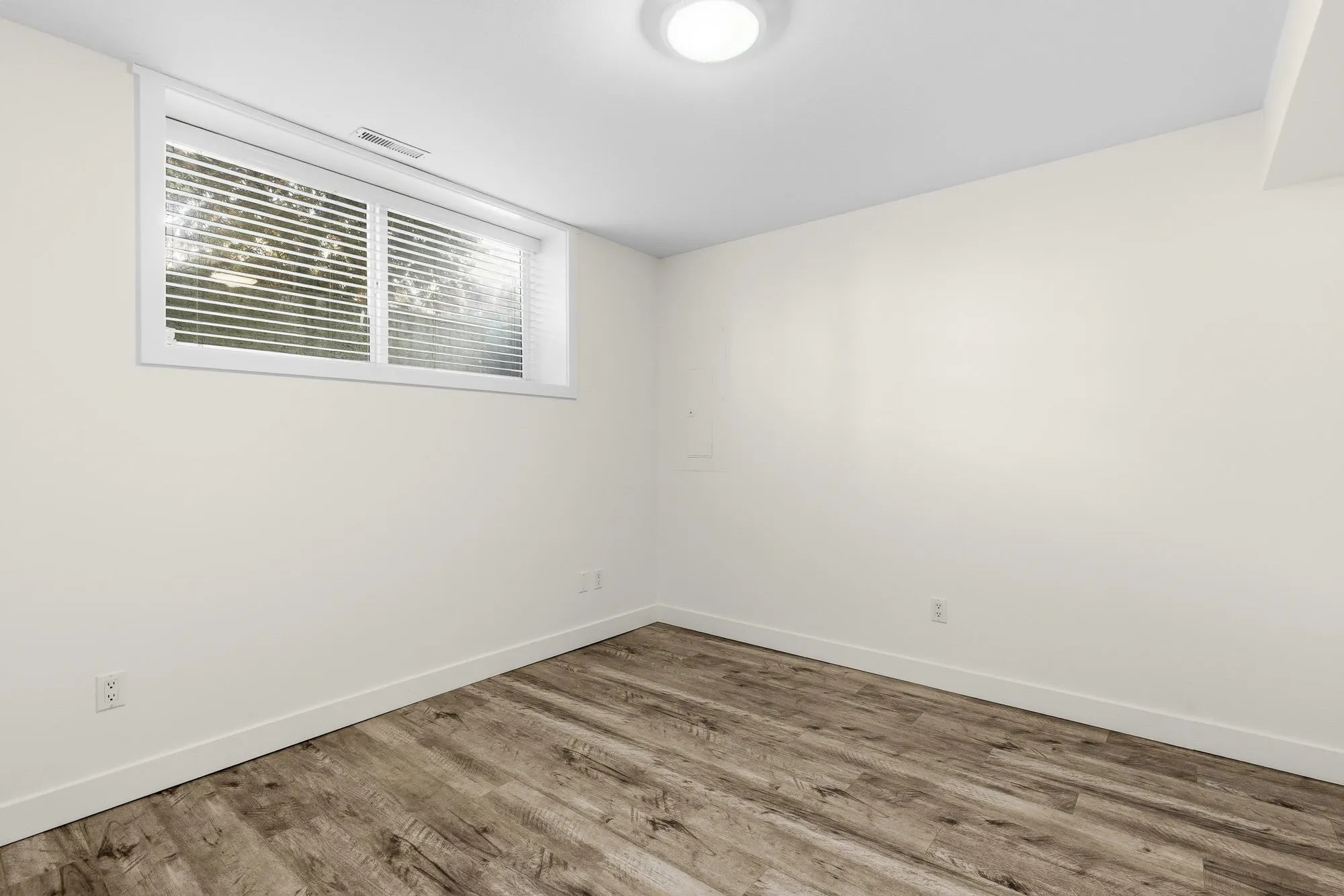5565 Peach Road