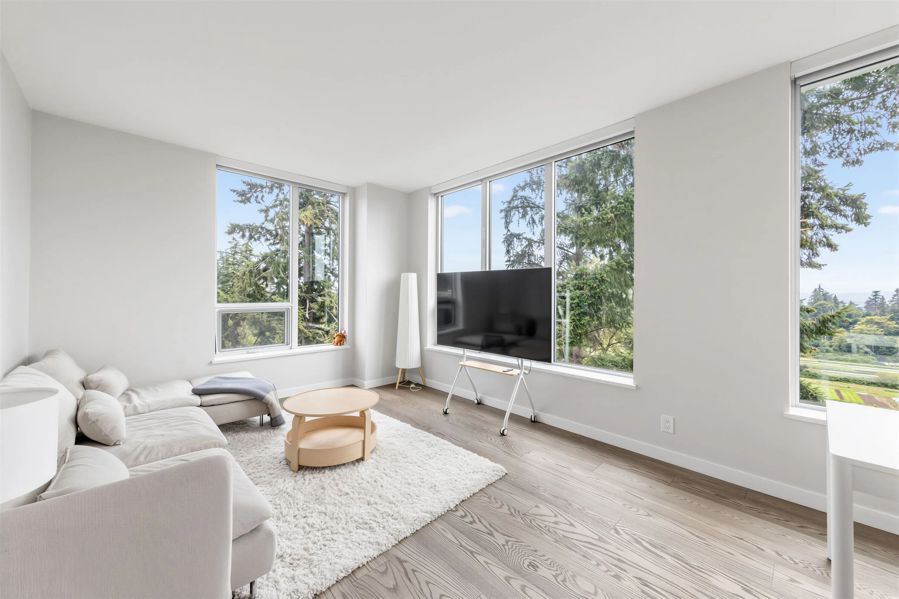 3533 Ross Drive #909