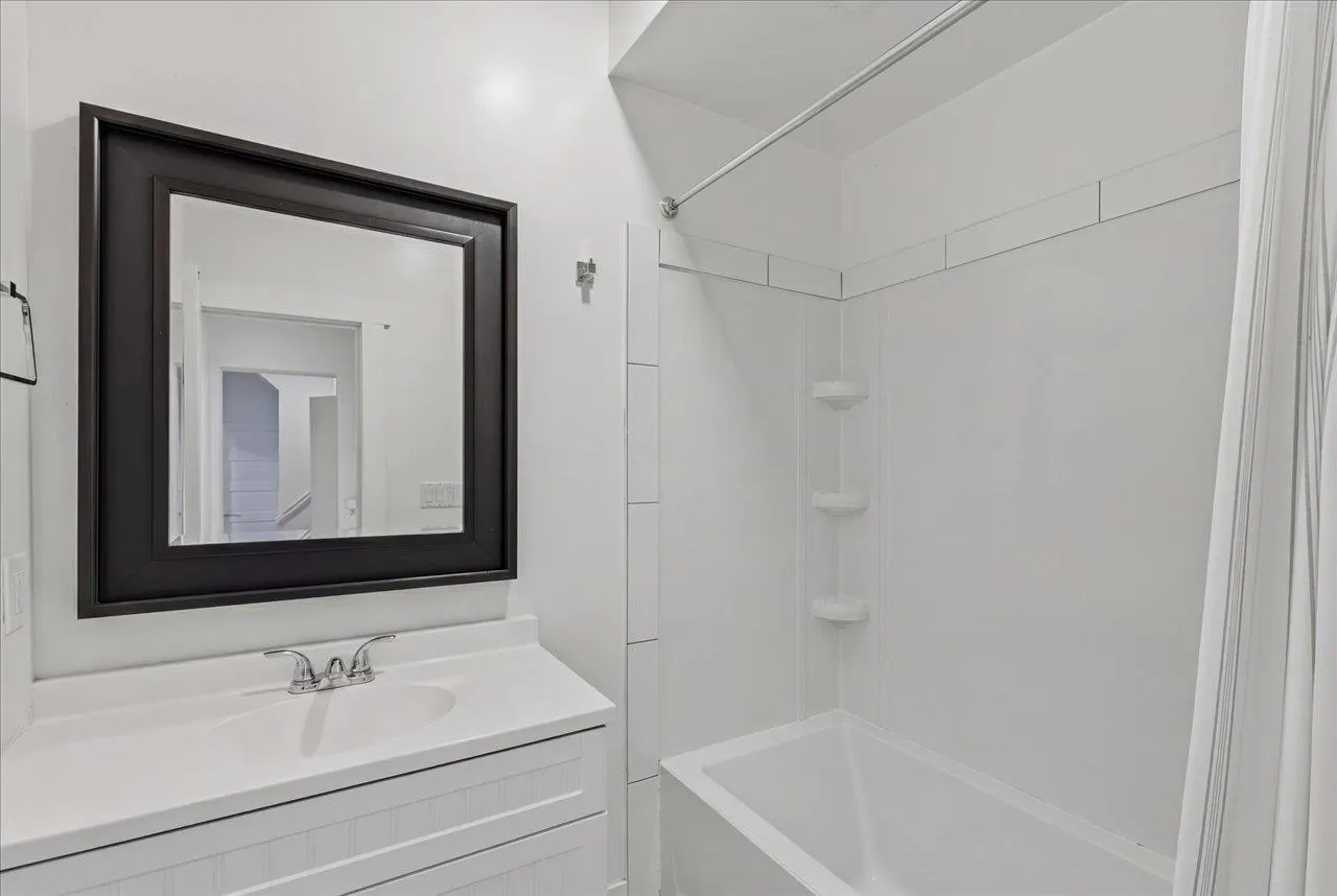 14 W 14th Avenue