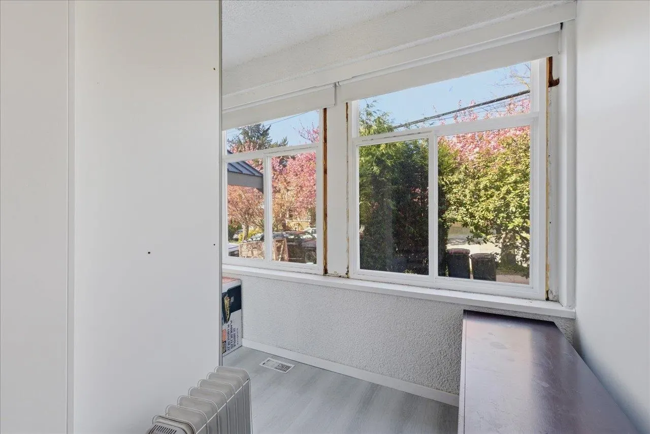 14 W 14th Avenue