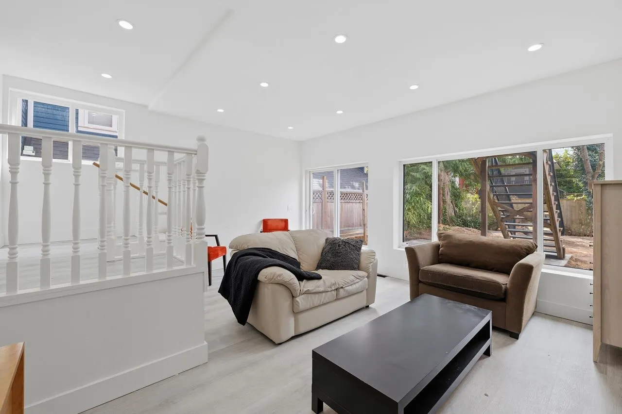 14 W 14th Avenue