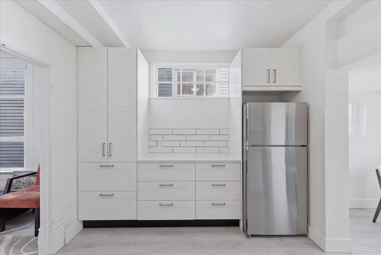 14 W 14th Avenue