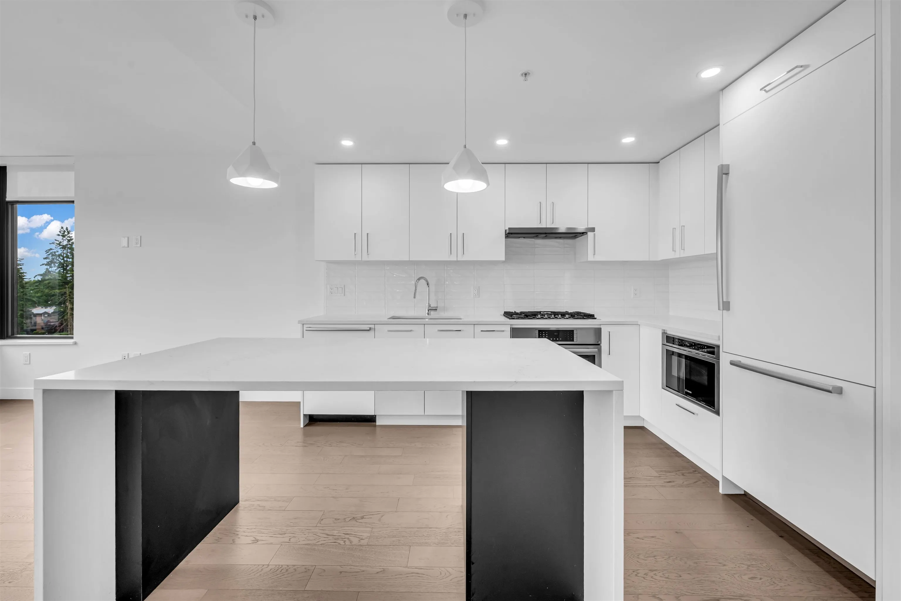 1588 Johnston Road #702