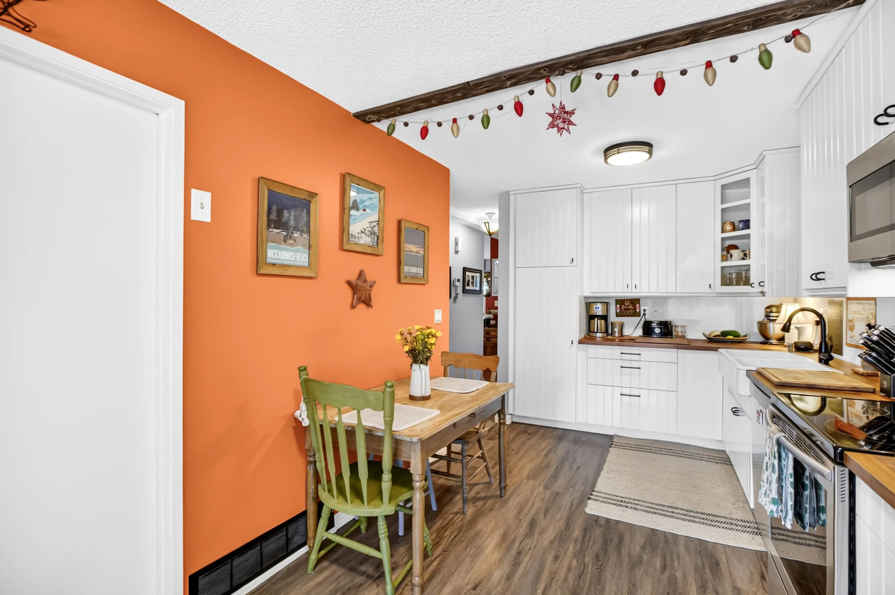 21707 Dewdney Trunk Road #11