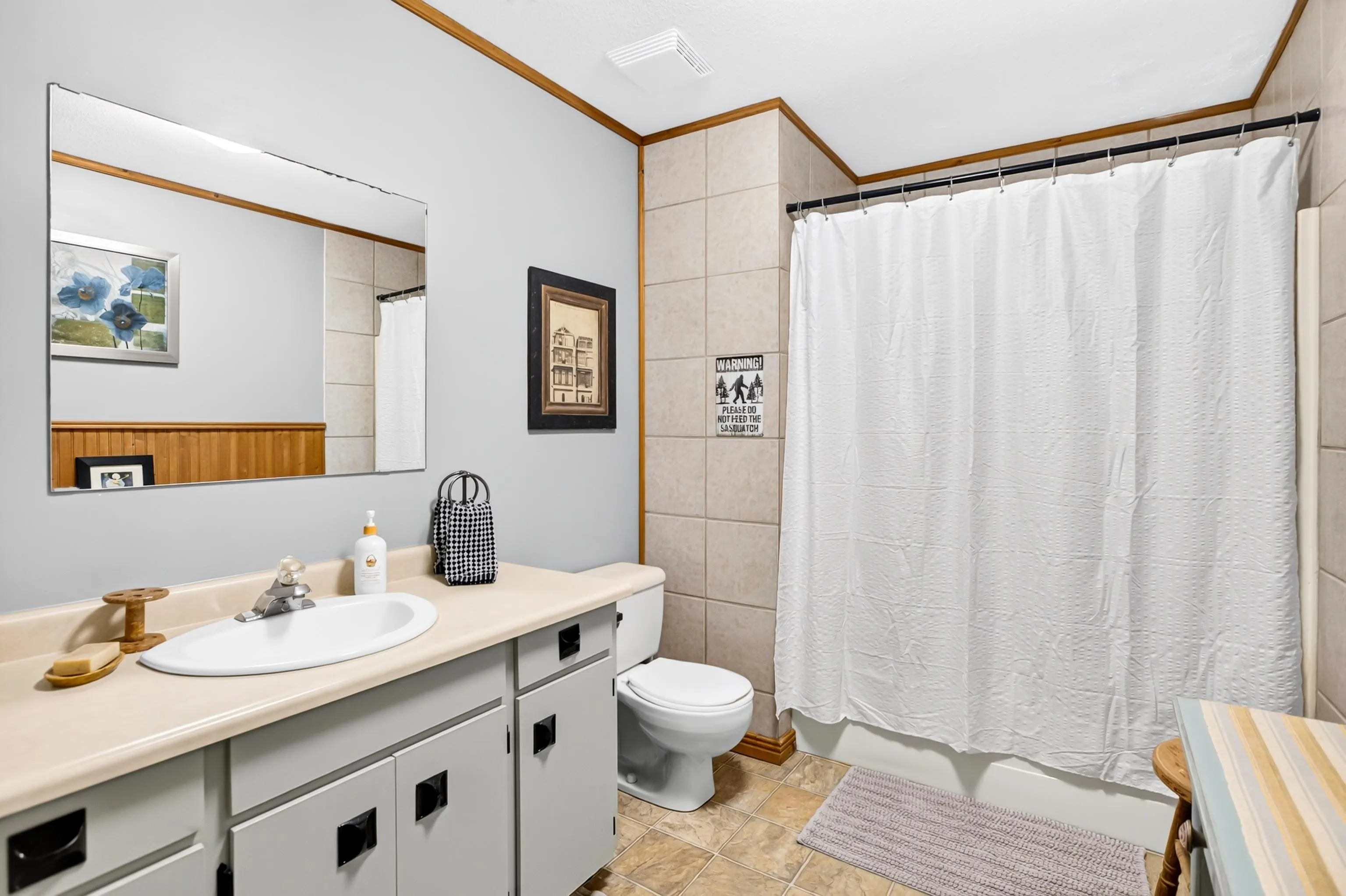 21707 Dewdney Trunk Road #11