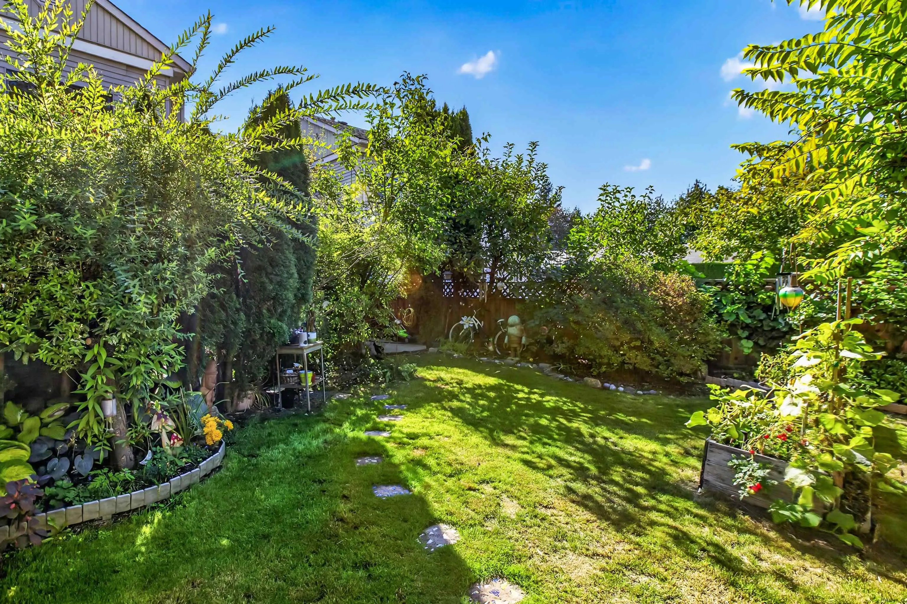 21707 Dewdney Trunk Road #11