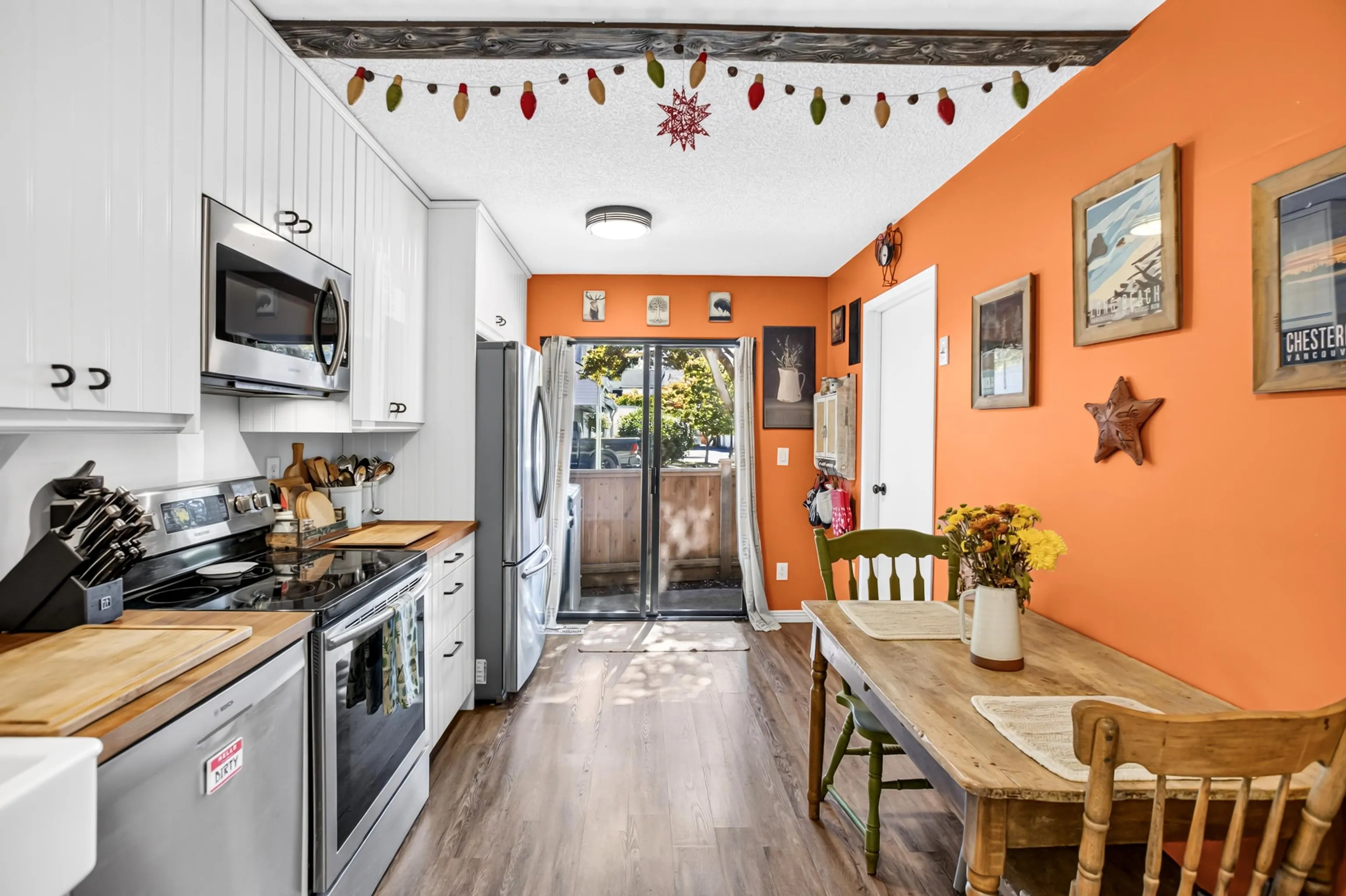 21707 Dewdney Trunk Road #11